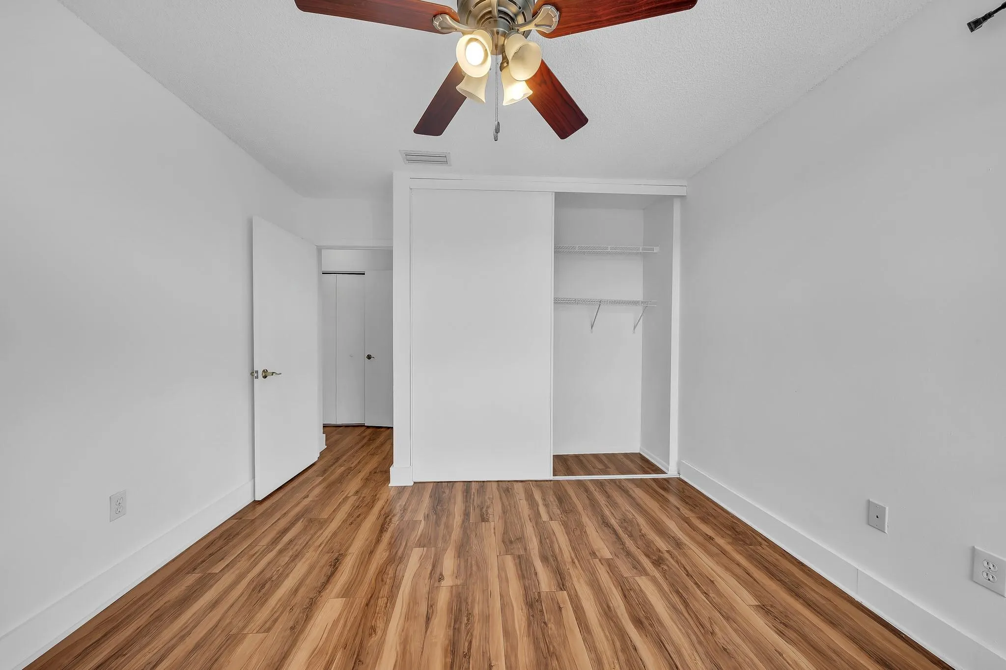 4111 Coral Tree Cir, #324