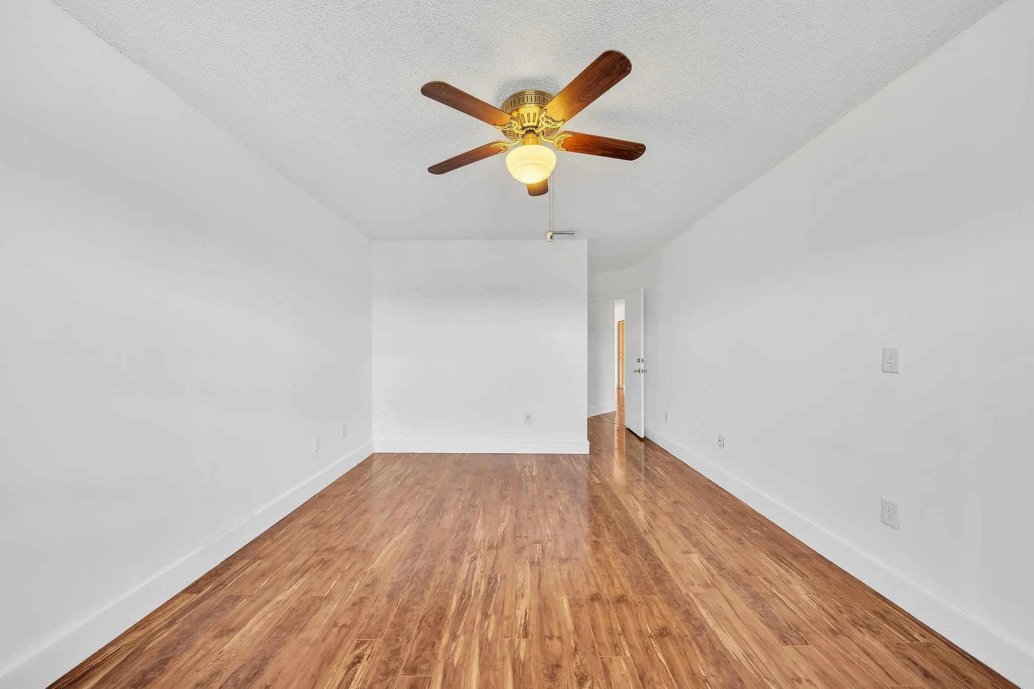 4111 Coral Tree Cir, #324