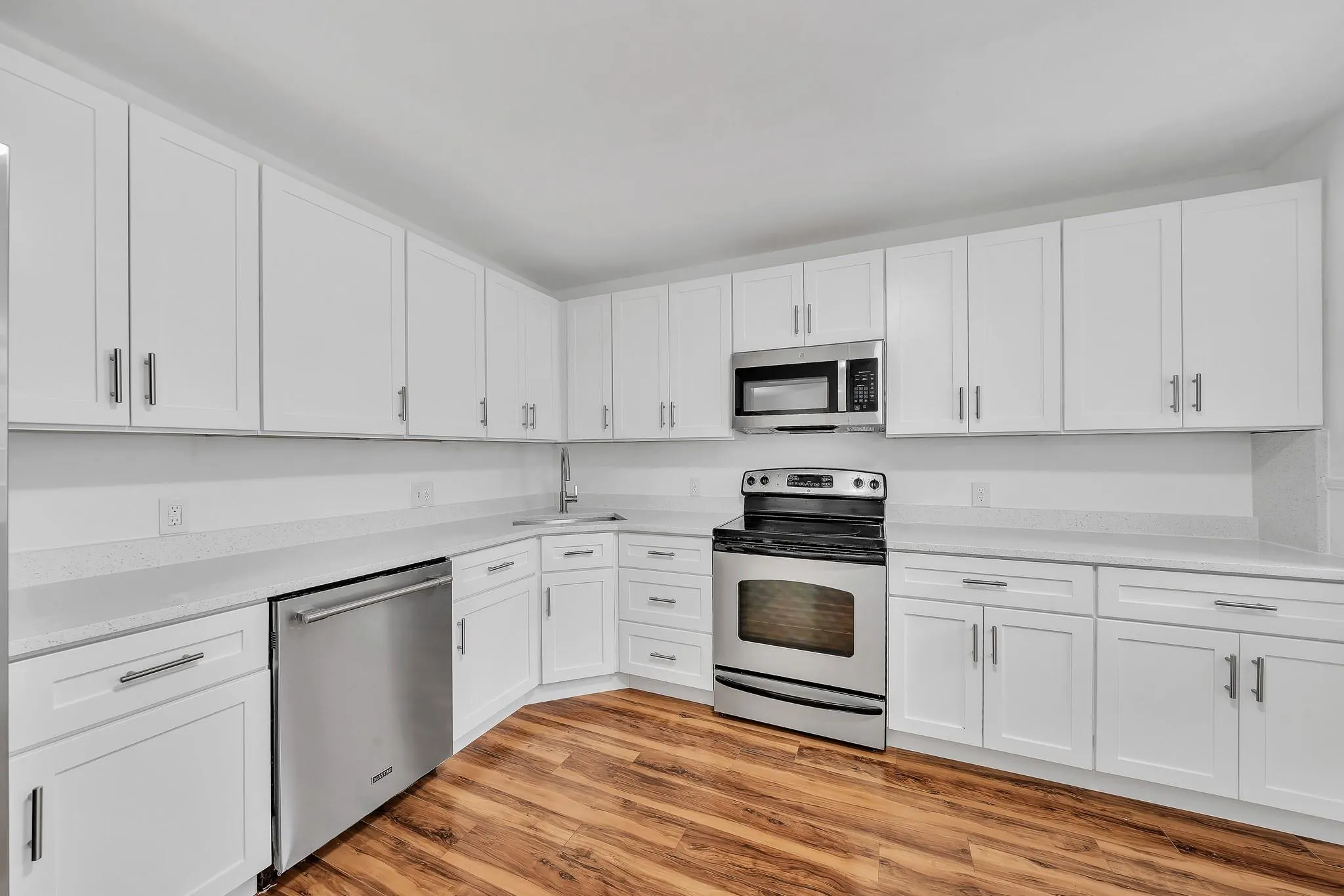 4111 Coral Tree Cir, #324