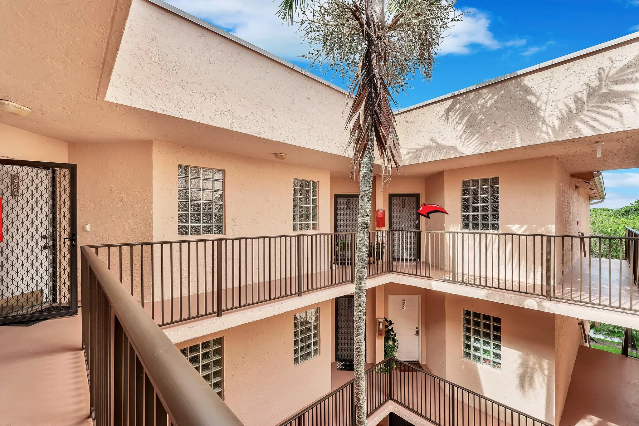 4111 Coral Tree Cir, #324