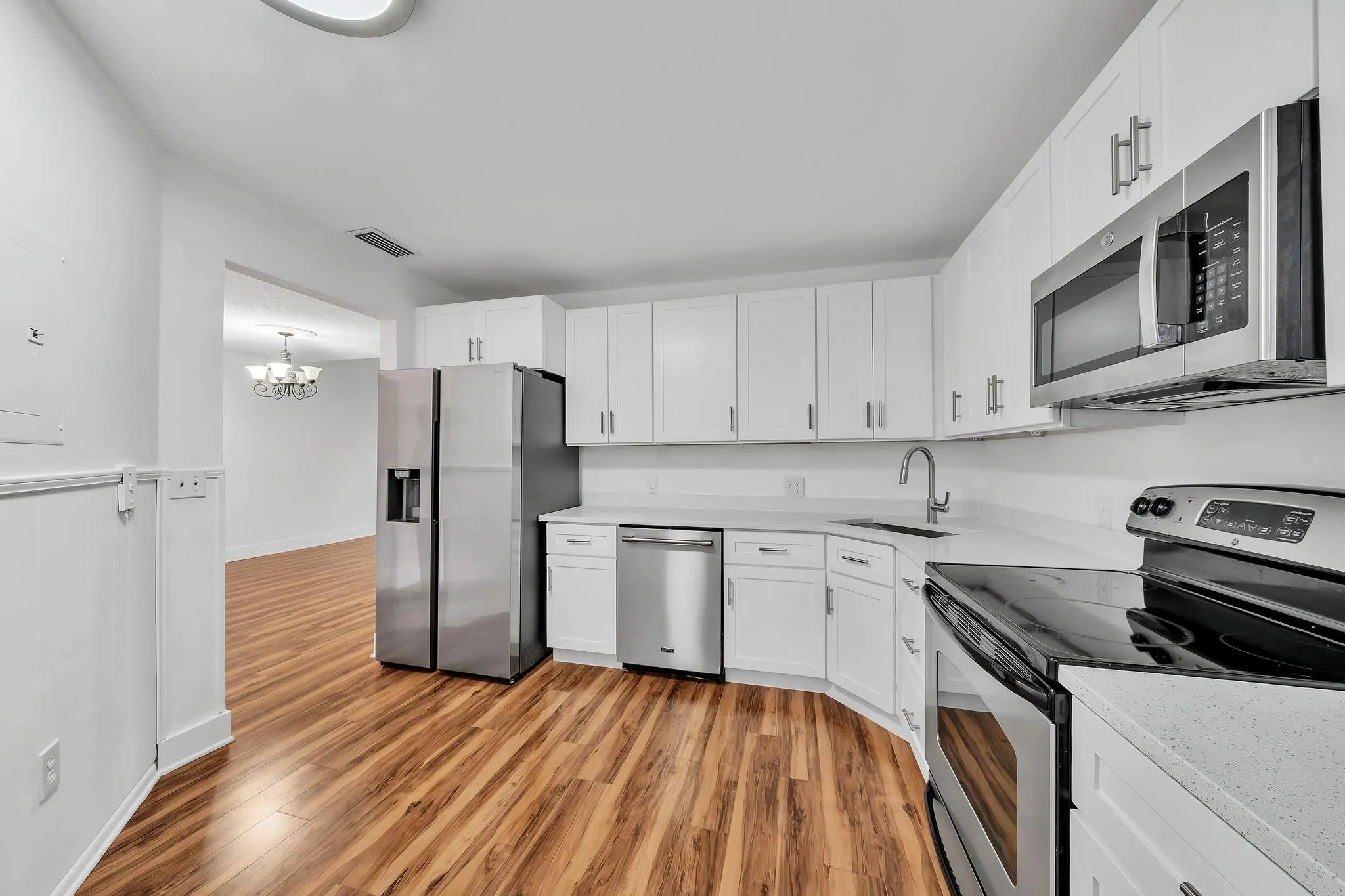 4111 Coral Tree Cir, #324
