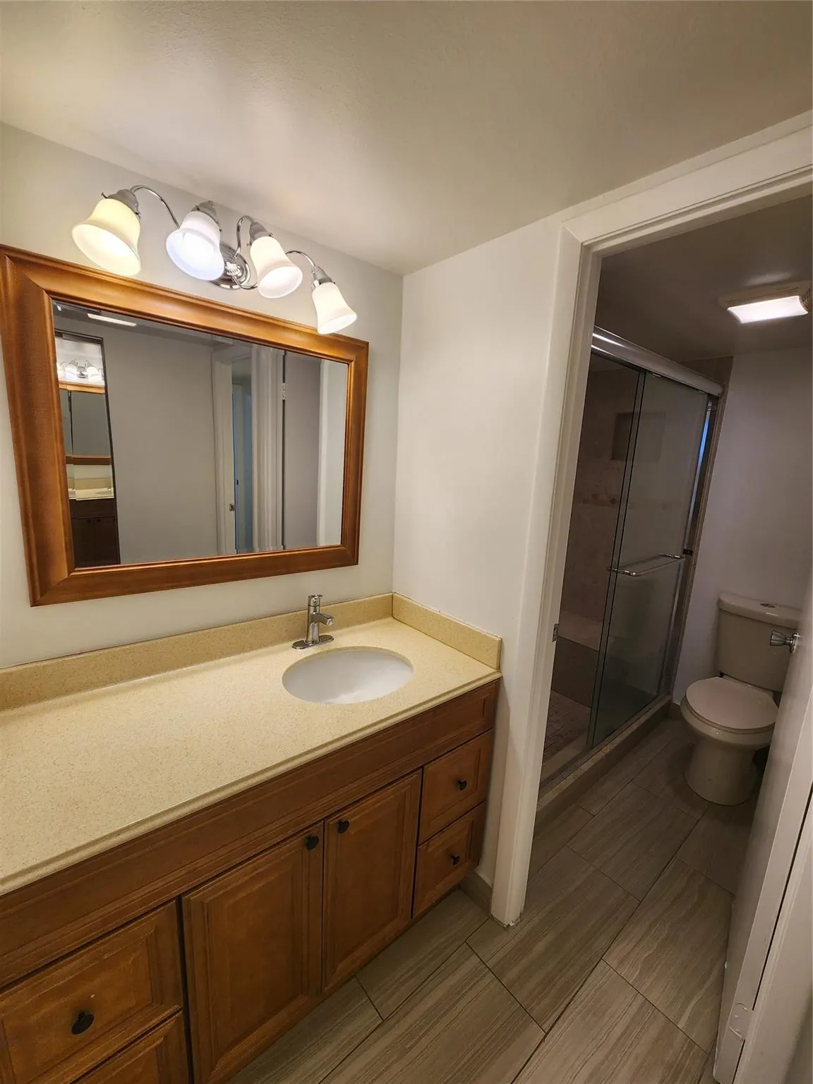 20379 W Country Club Dr, #2337
