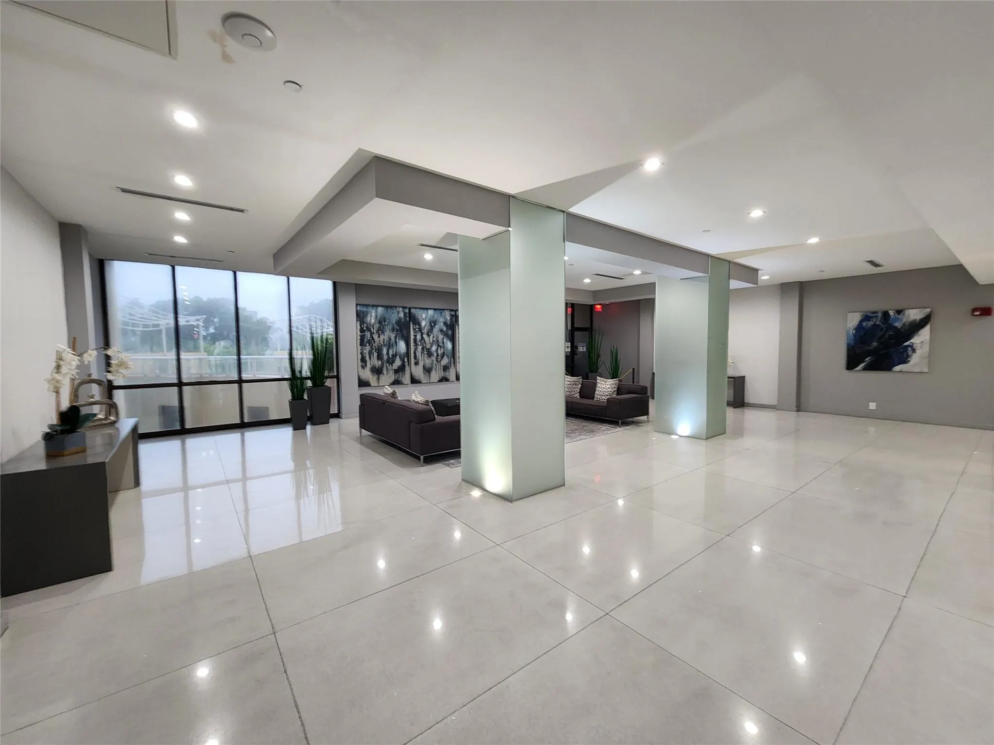 20379 W Country Club Dr, #2337