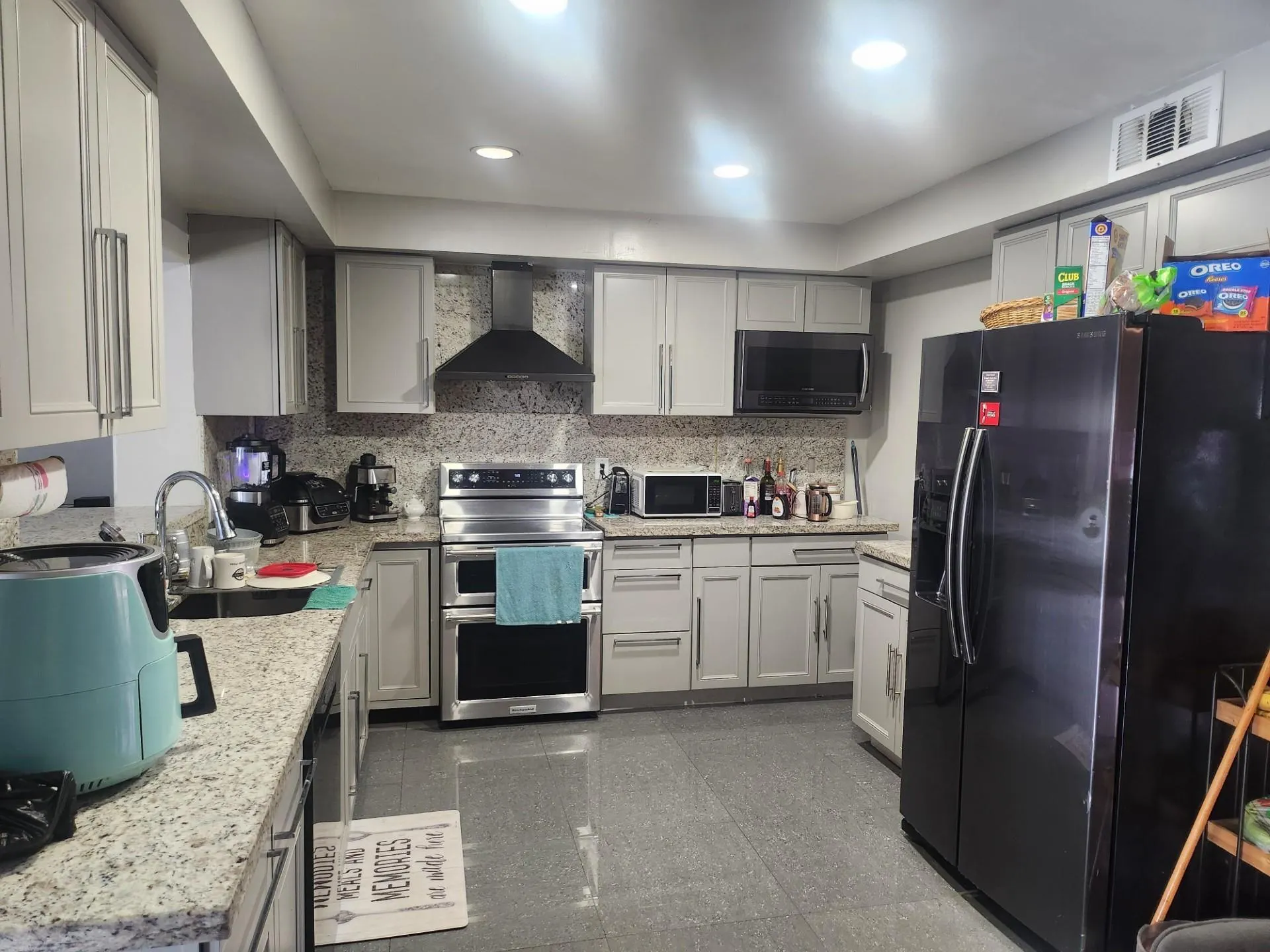640 SW 68th Ter