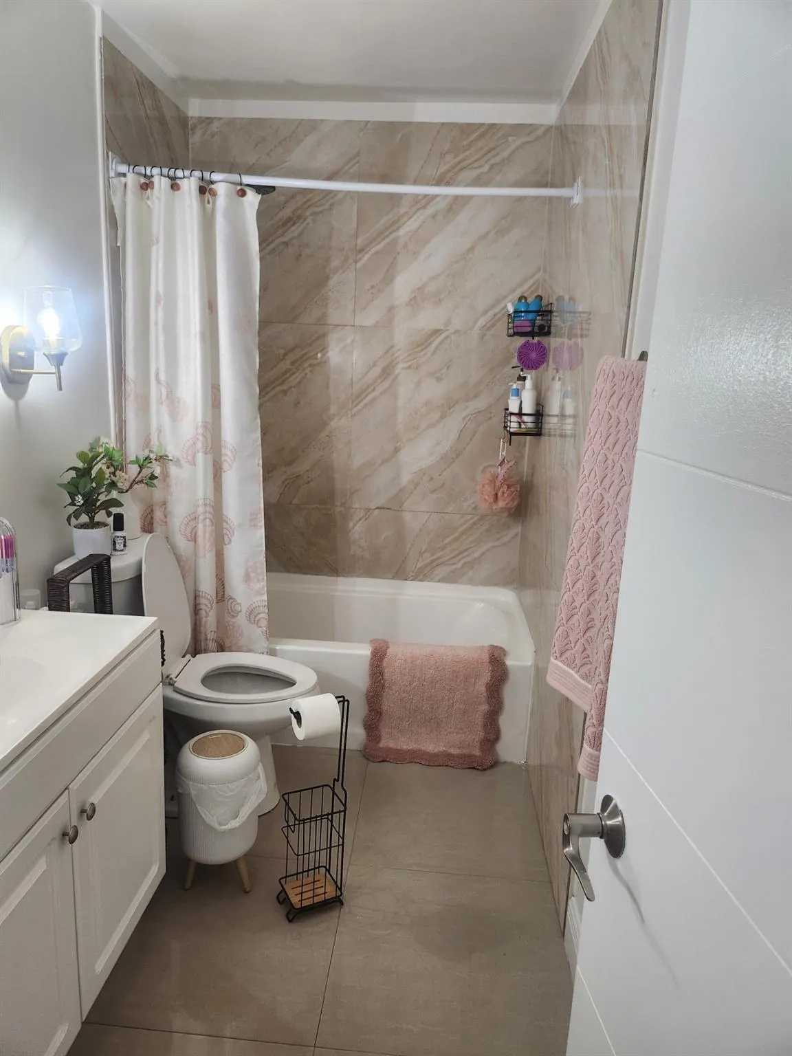 640 SW 68th Ter