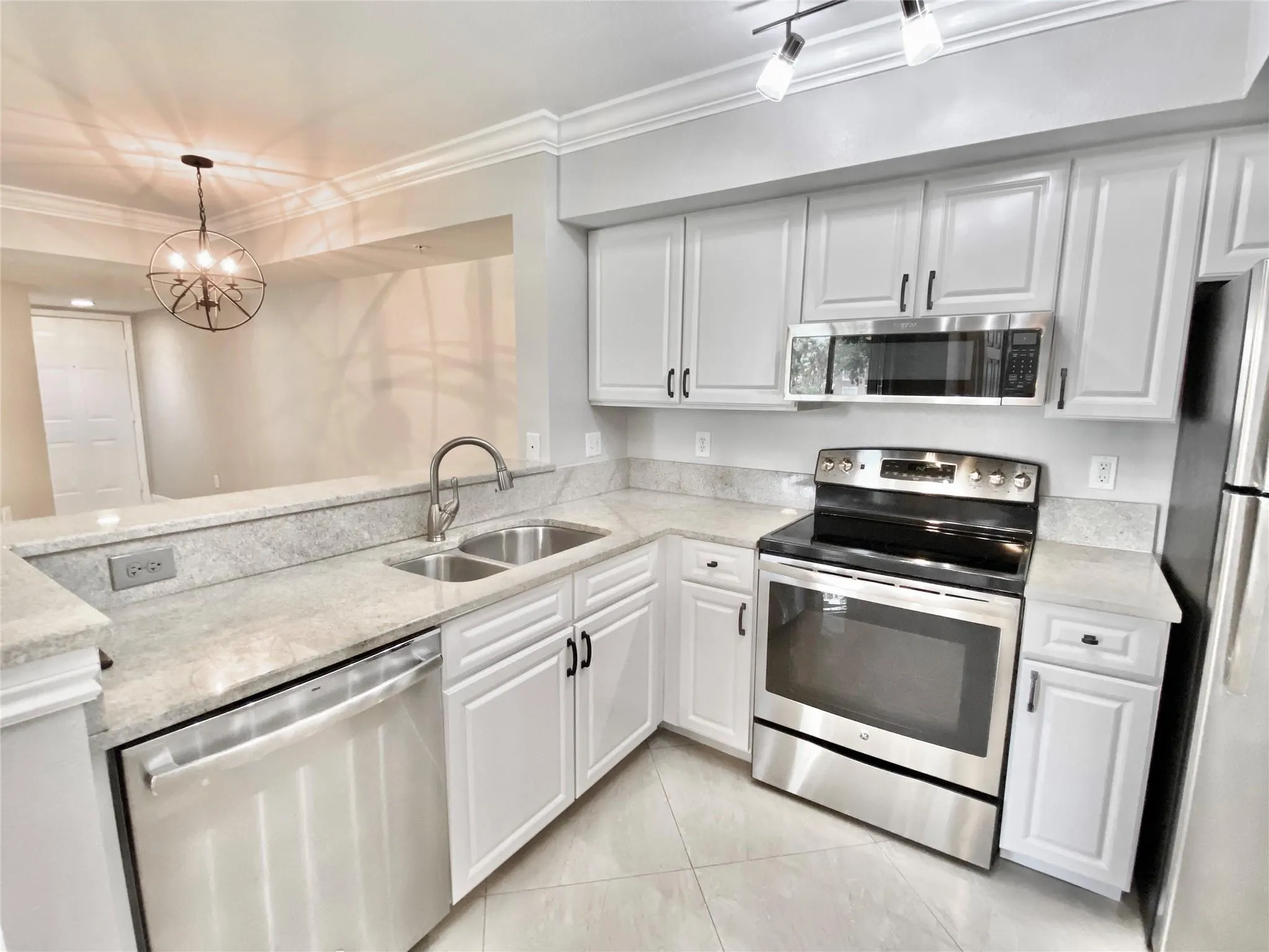 15035 Michelangelo Boulevard, #206