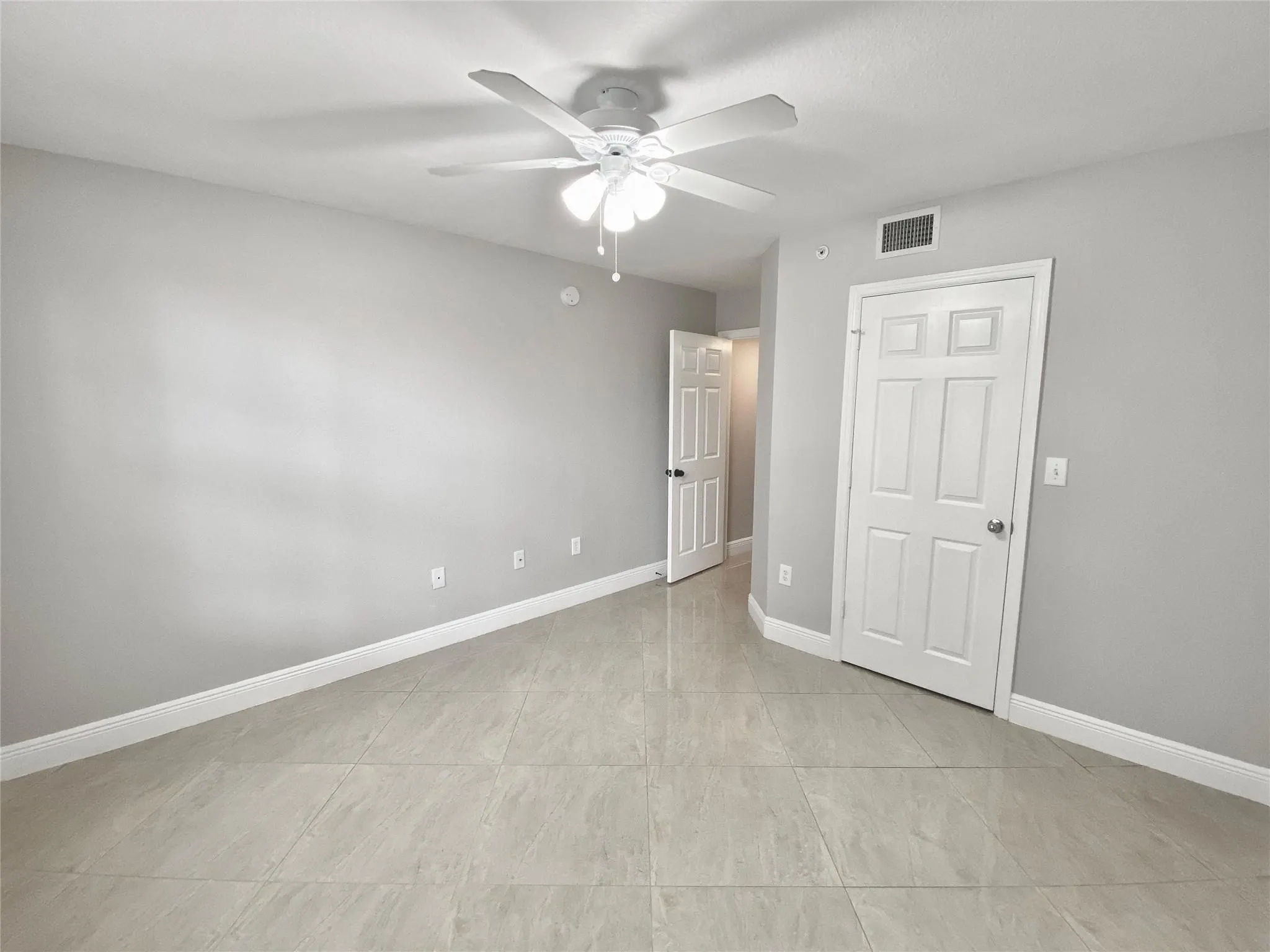 15035 Michelangelo Boulevard, #206