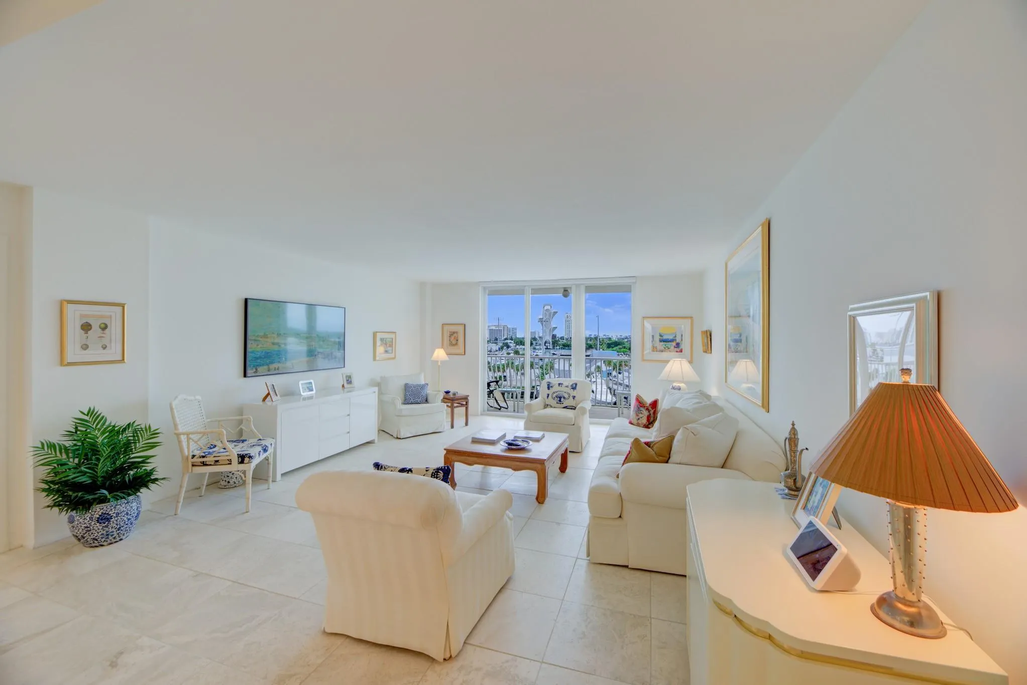1 Las Olas Circle, #512