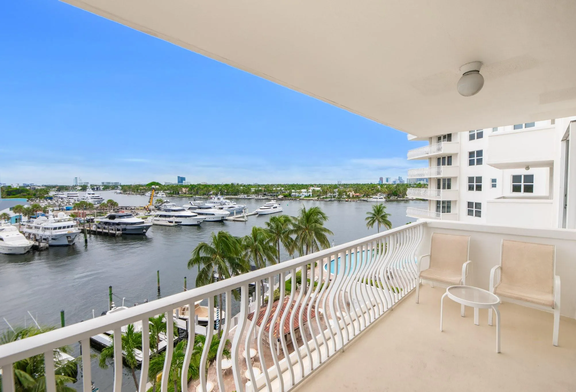 1 Las Olas Circle, #512