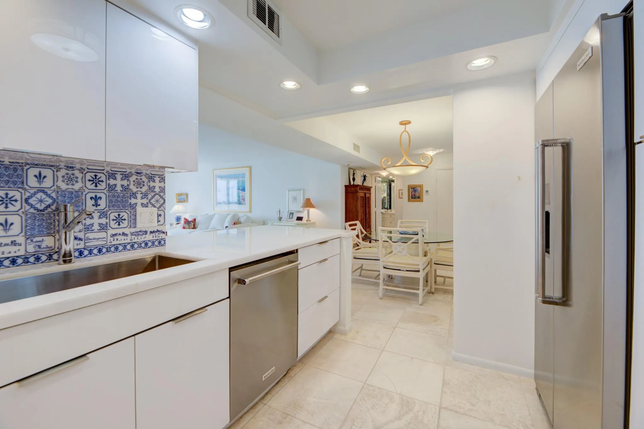 1 Las Olas Circle, #512