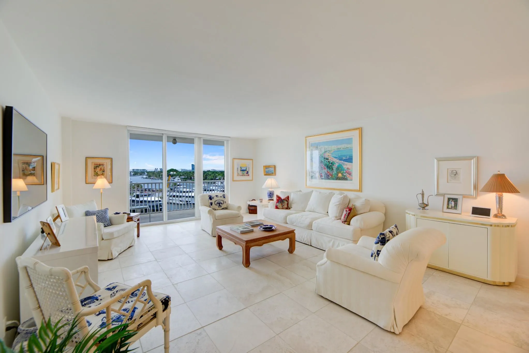 1 Las Olas Circle, #512