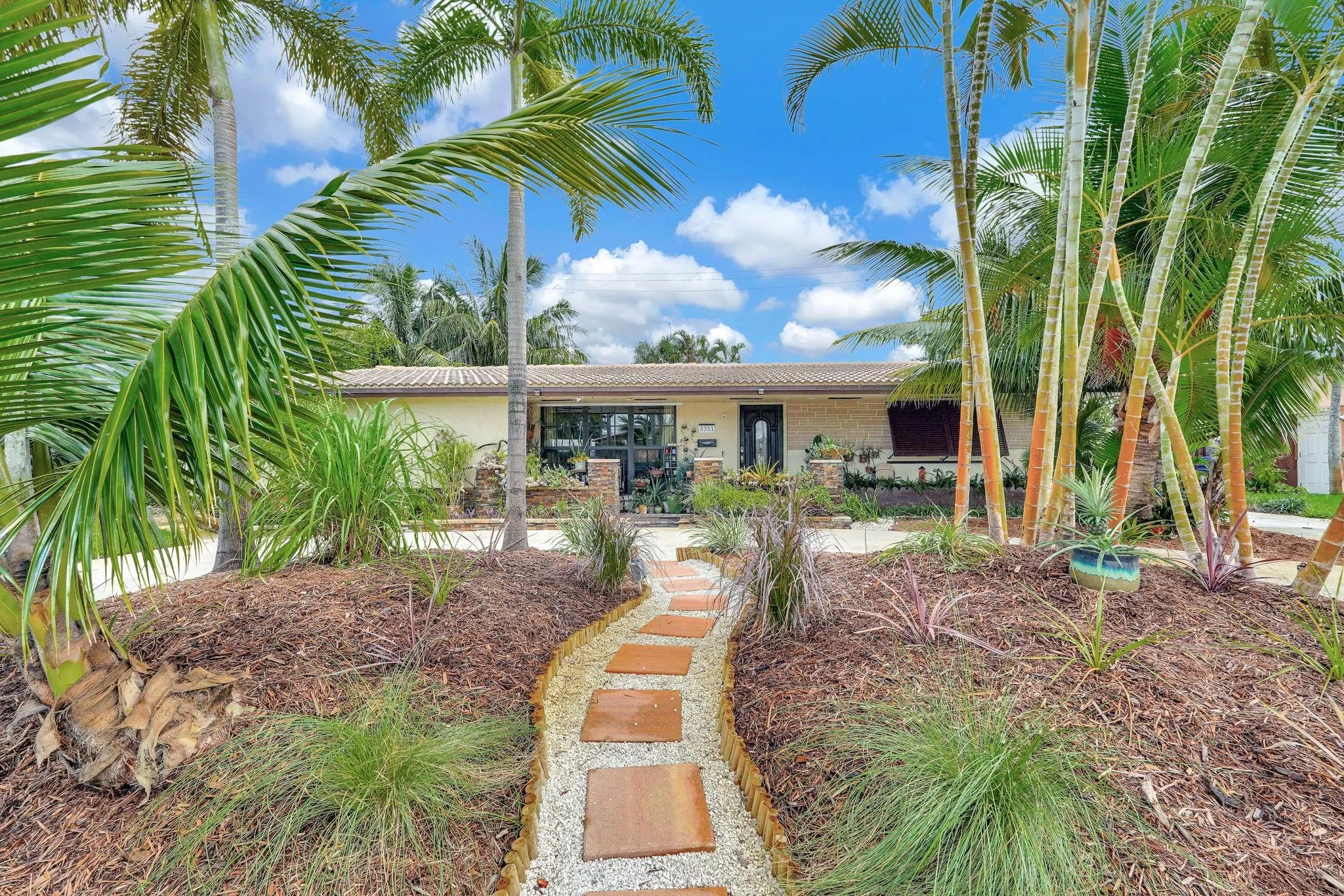 3351 SW 16th Ct