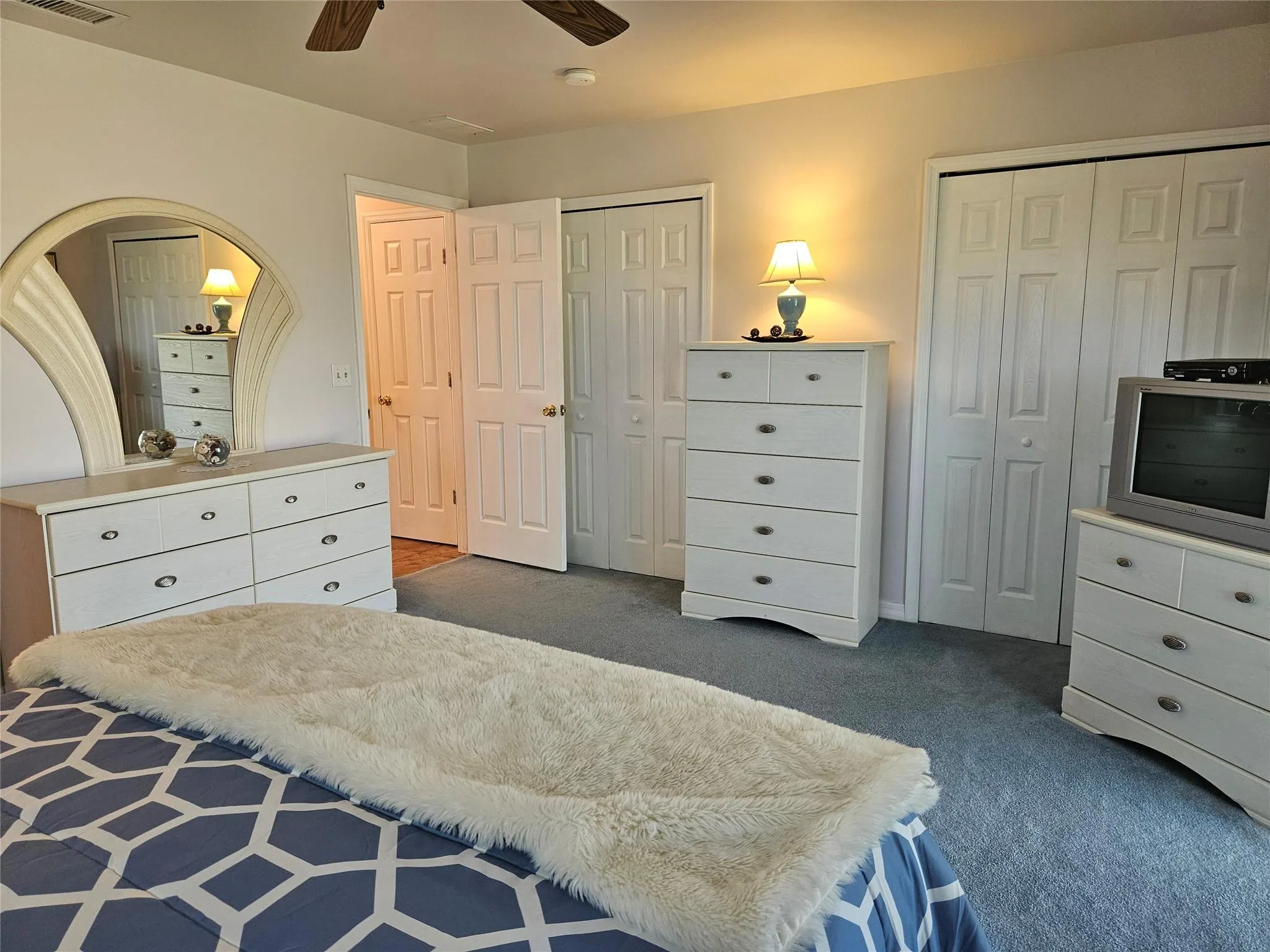 44 Woodland Dr, #205