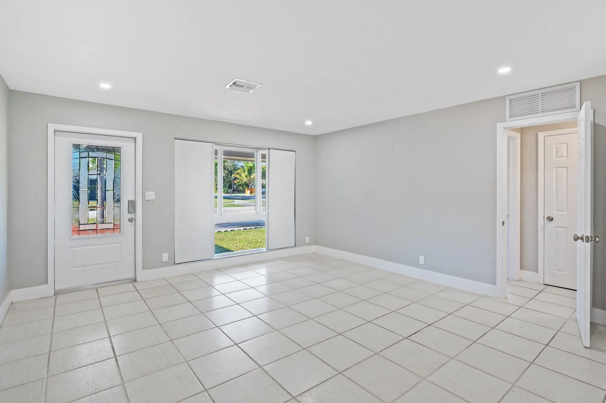 1900 SW 33rd Ave