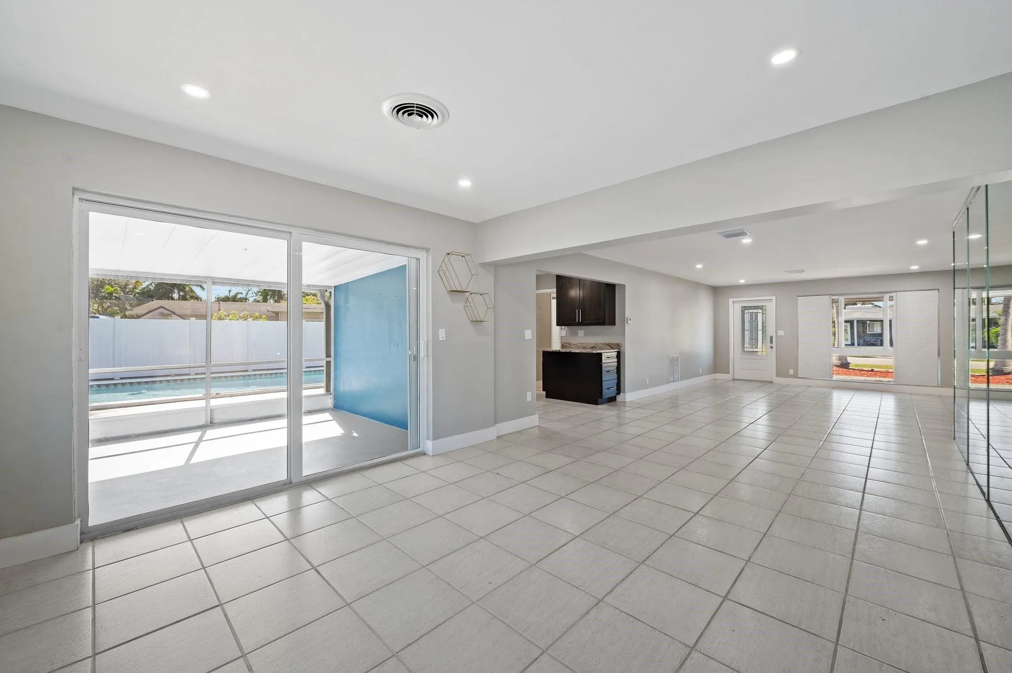1900 SW 33rd Ave