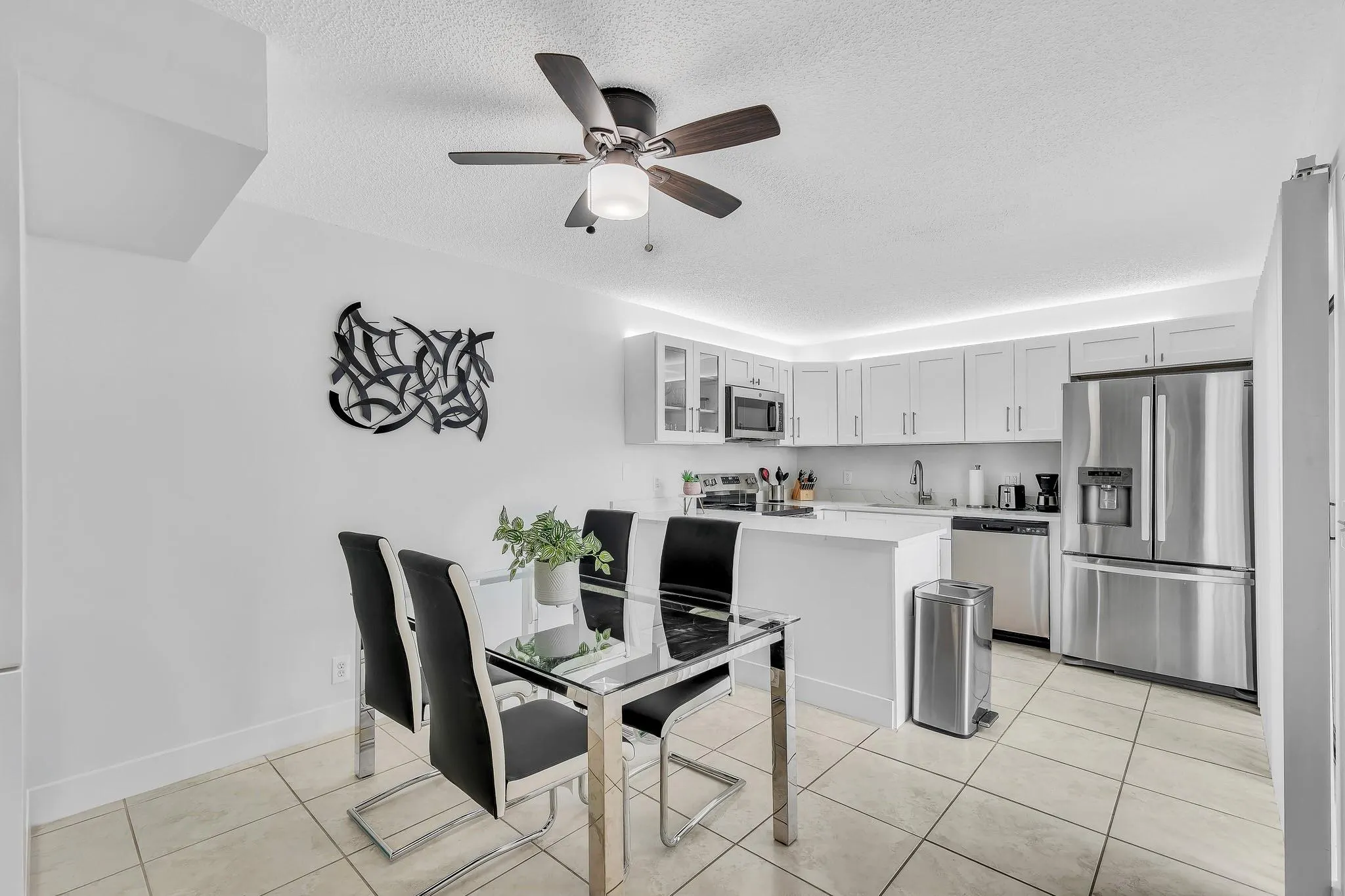 2228 White Pine Cir