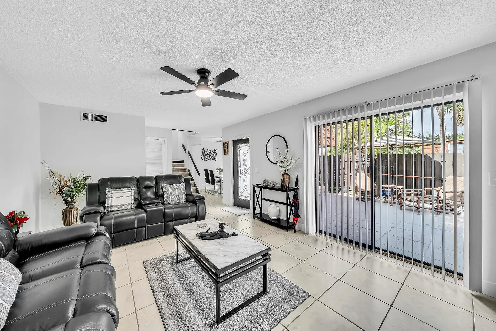 2228 White Pine Cir