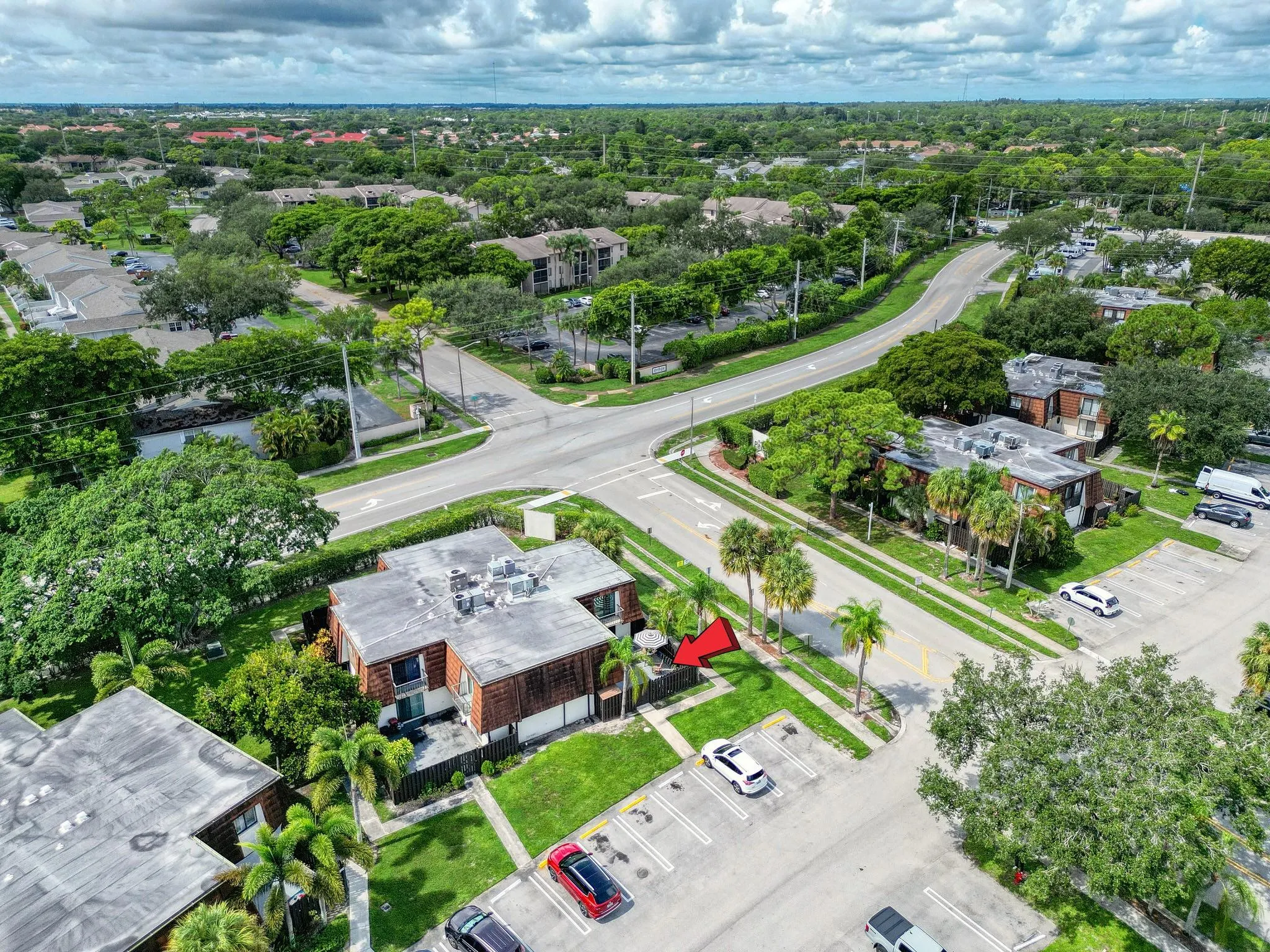 2228 White Pine Cir