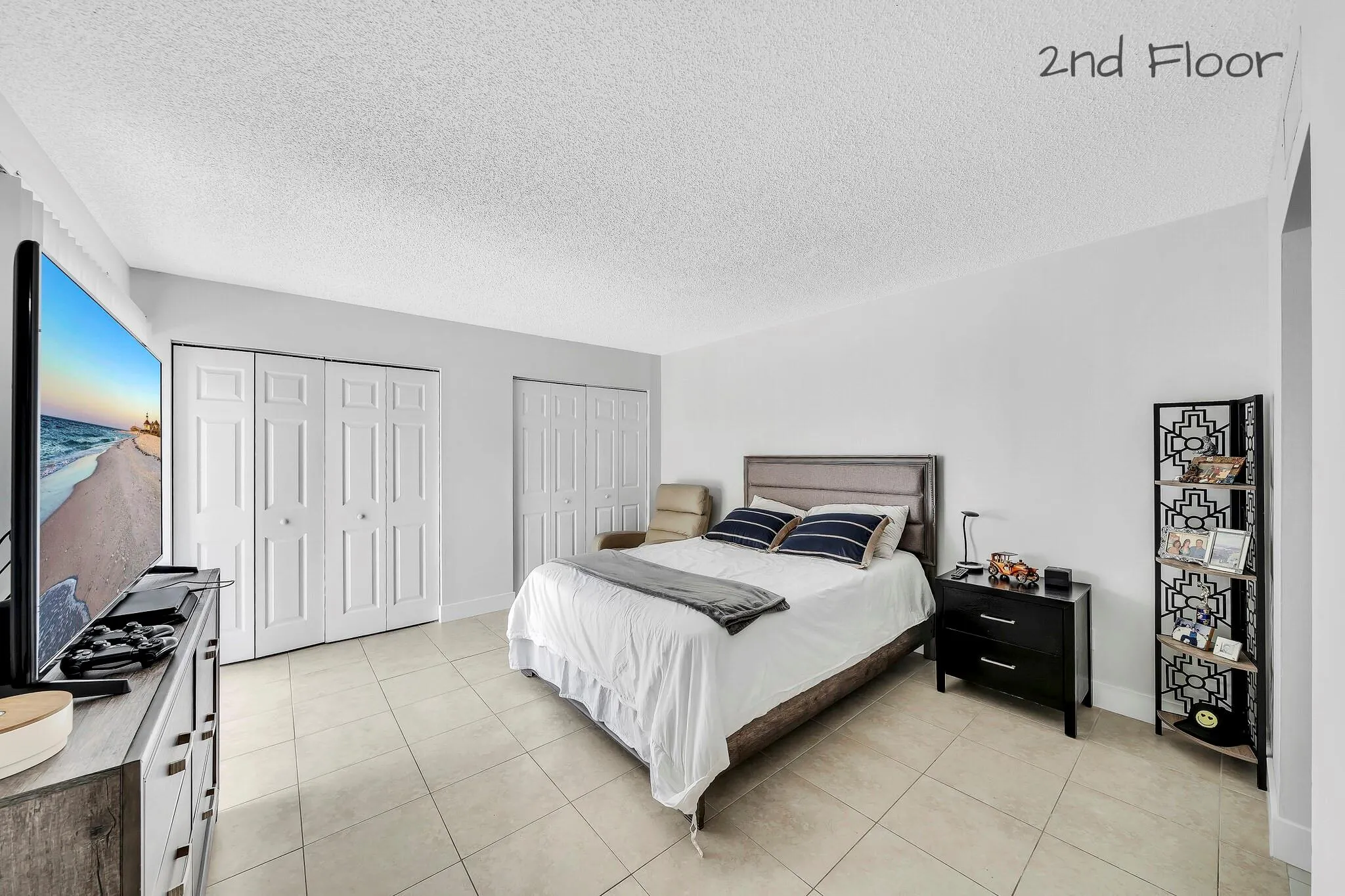 2228 White Pine Cir