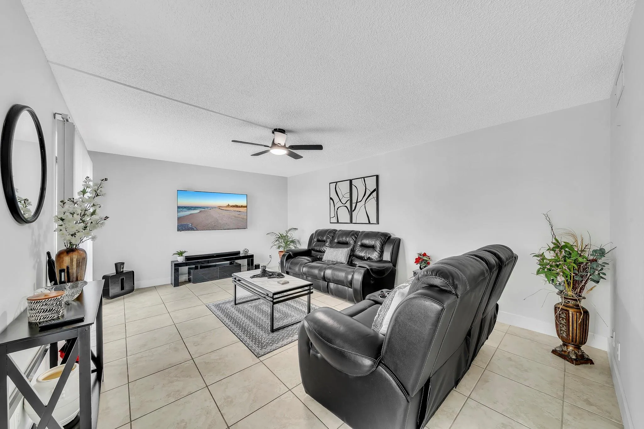 2228 White Pine Cir