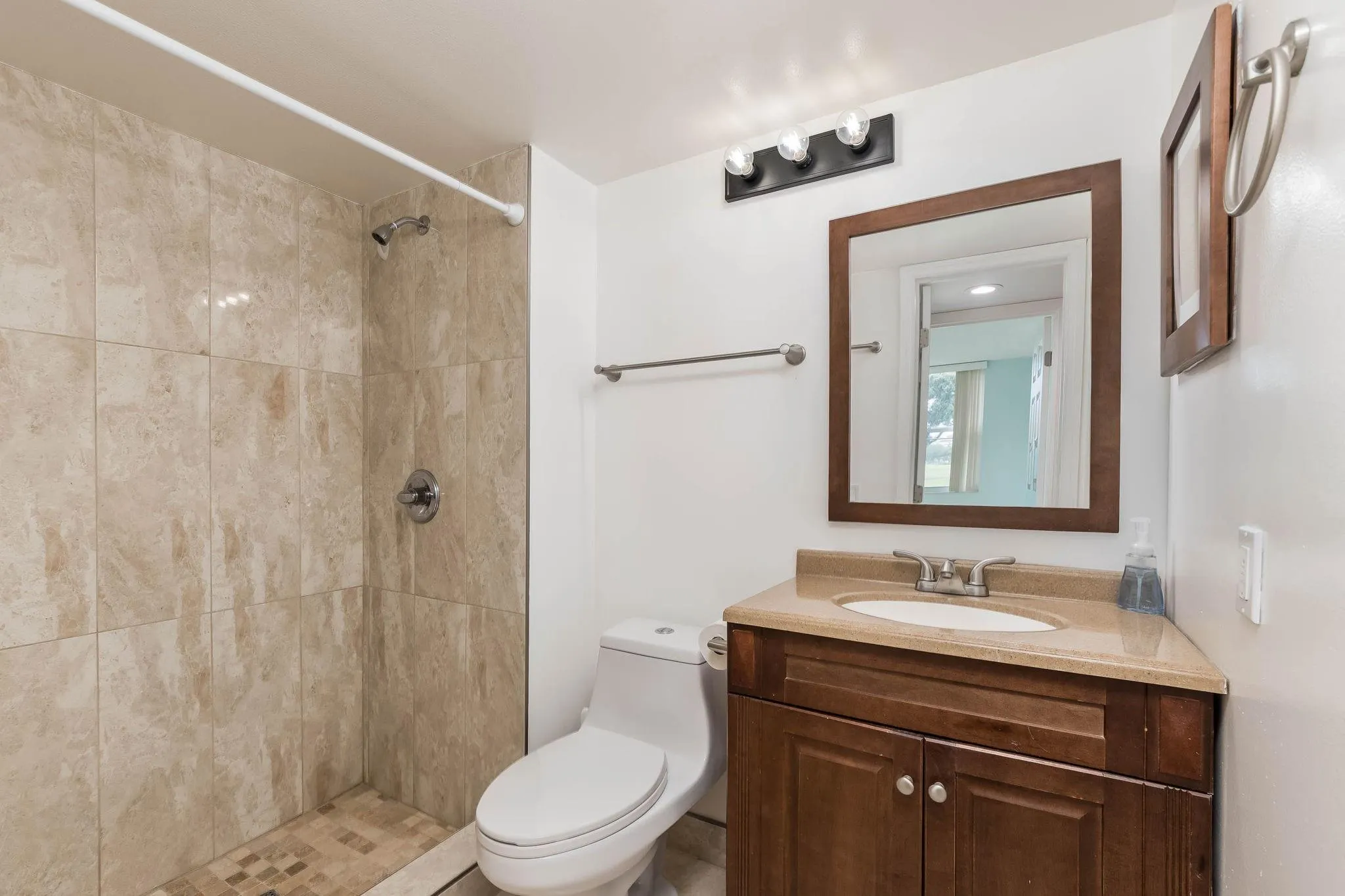 3150 W Rolling Hills Cir, #110