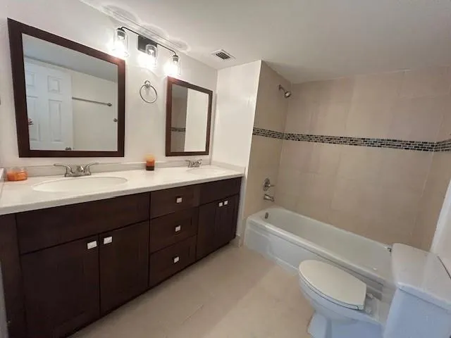 3150 W Rolling Hills Cir, #110