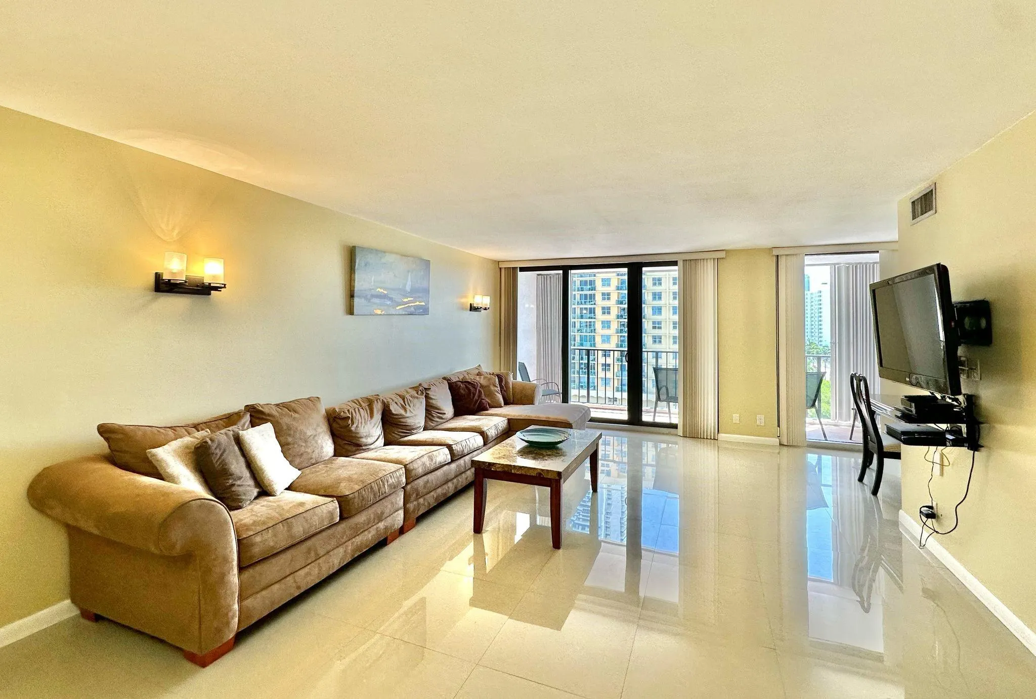 2401 S Ocean Drive, #707