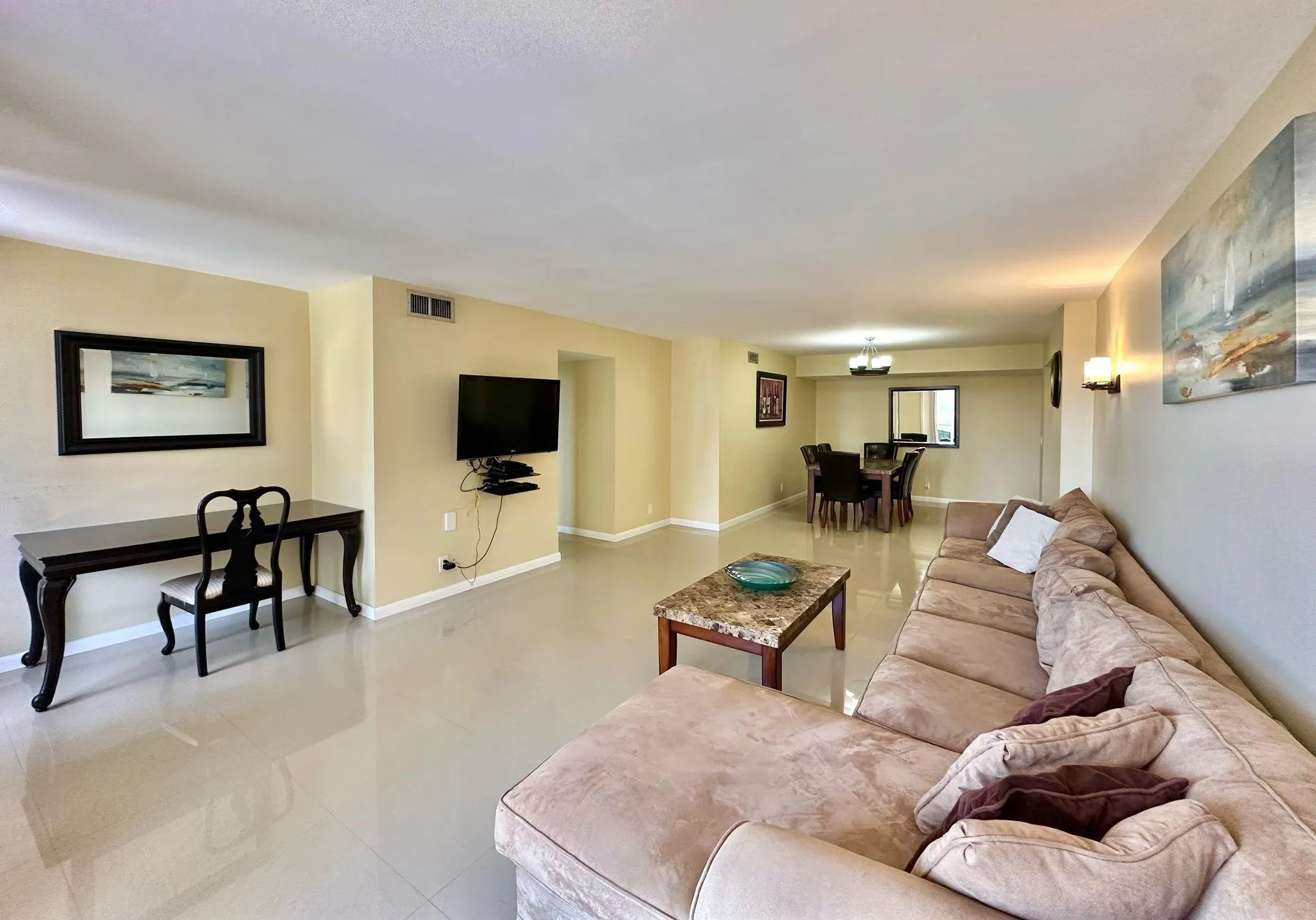 2401 S Ocean Drive, #707