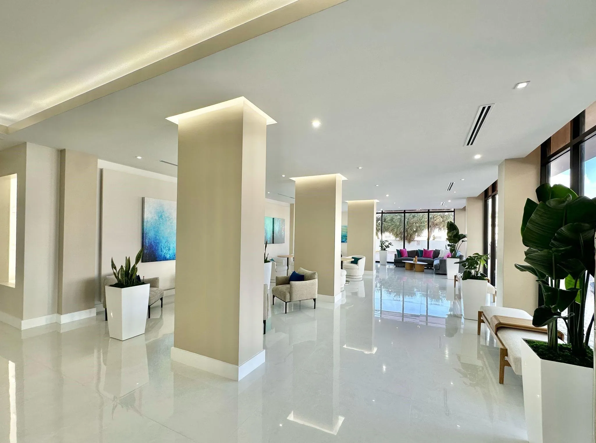 2401 S Ocean Drive, #707