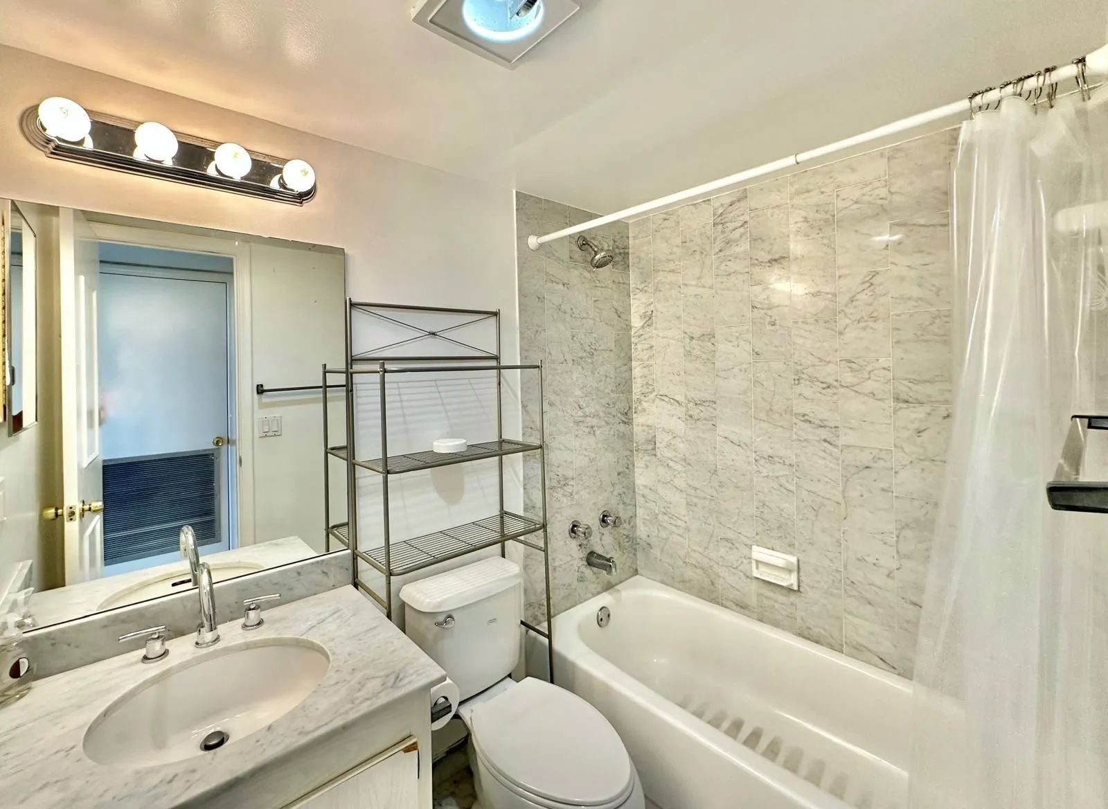 2401 S Ocean Drive, #707