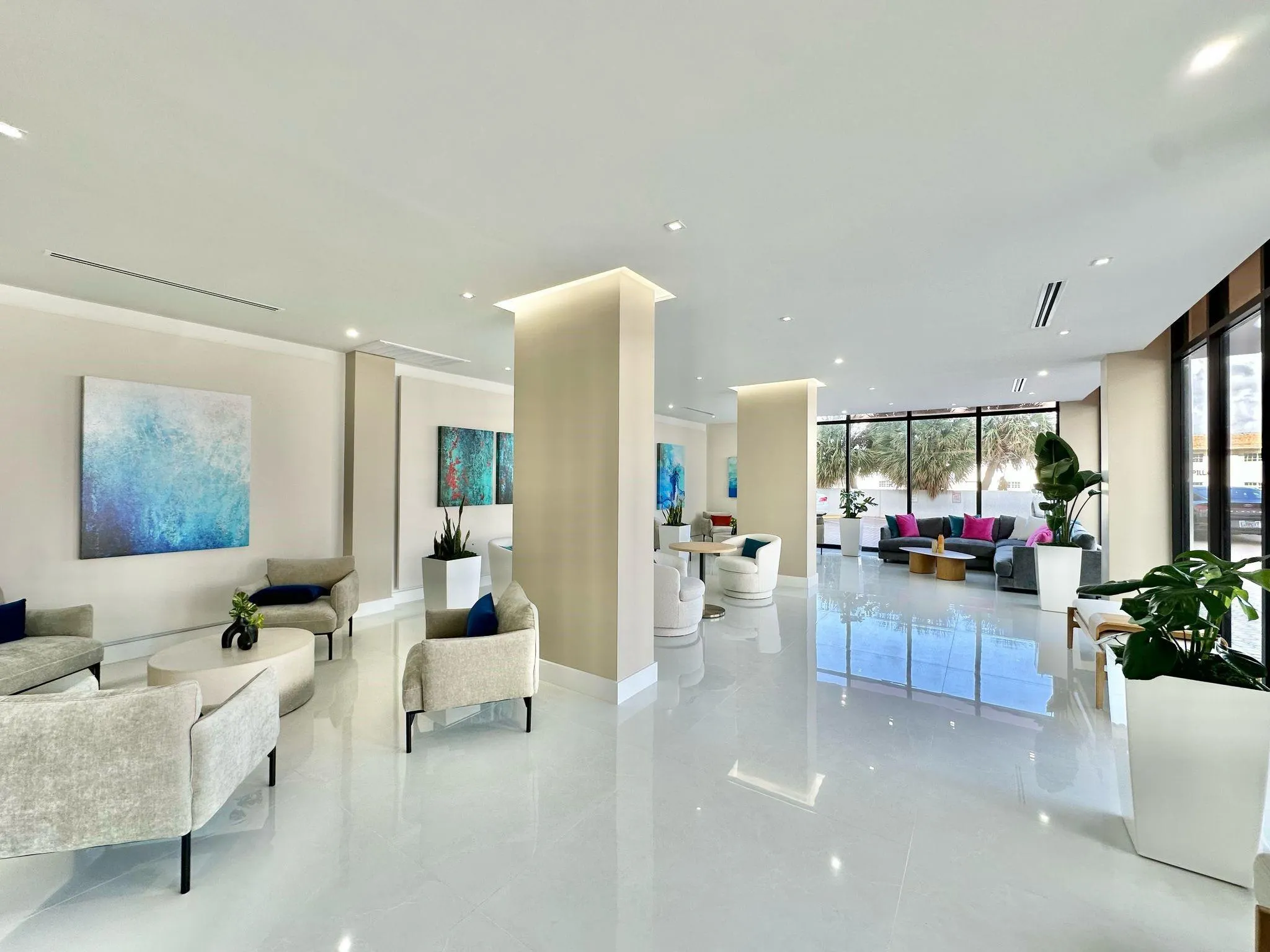 2401 S Ocean Drive, #707