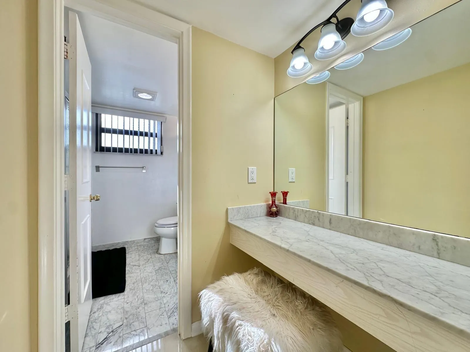 2401 S Ocean Drive, #707