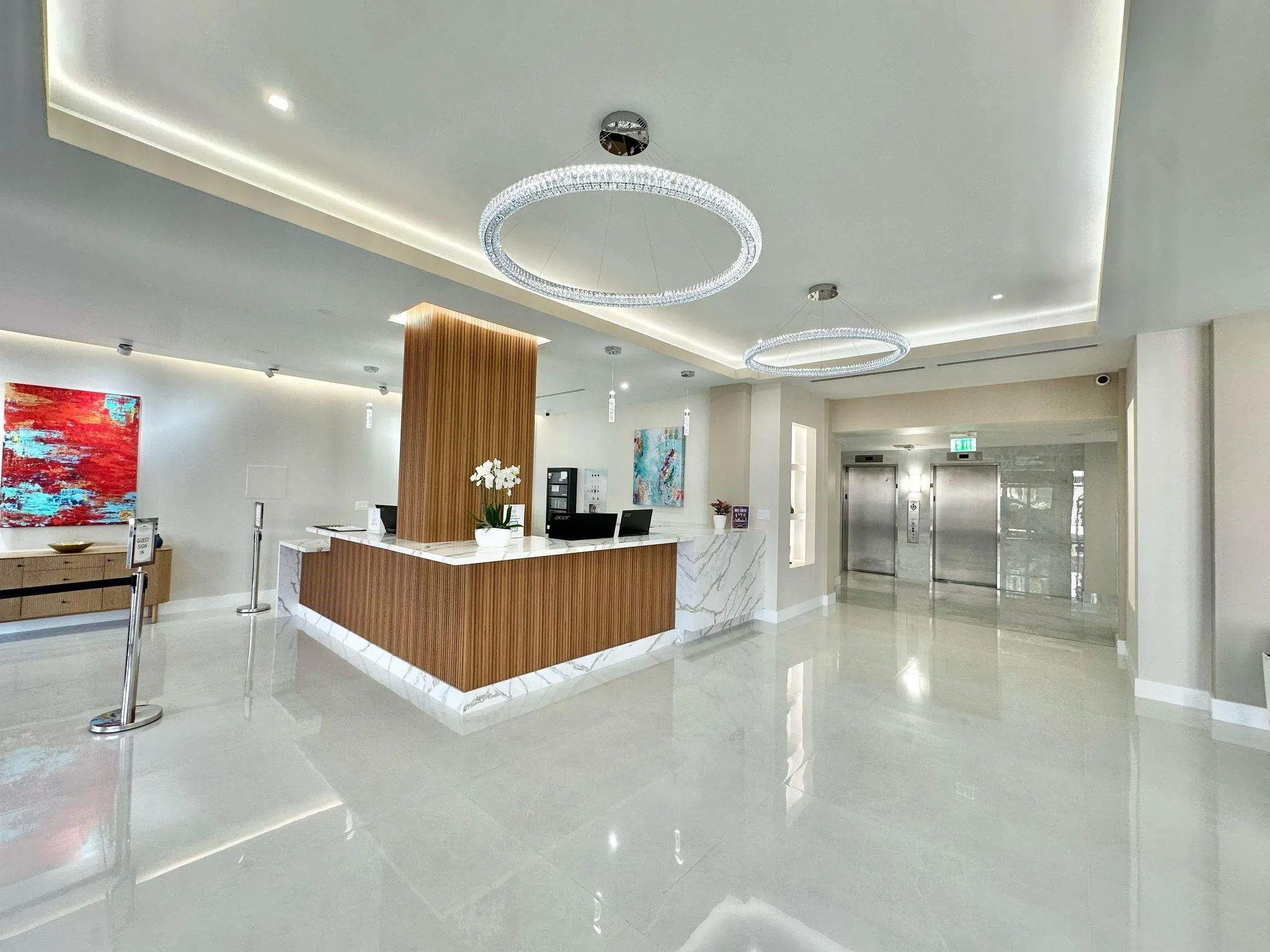 2401 S Ocean Drive, #707