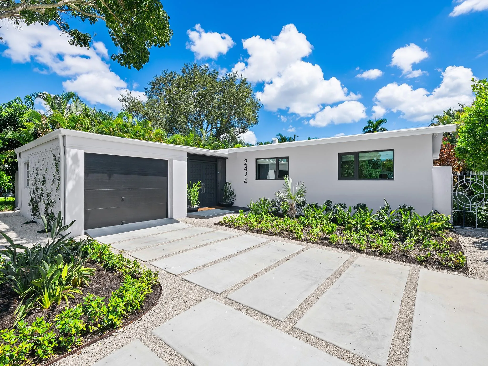 2424 NW 8th Ave