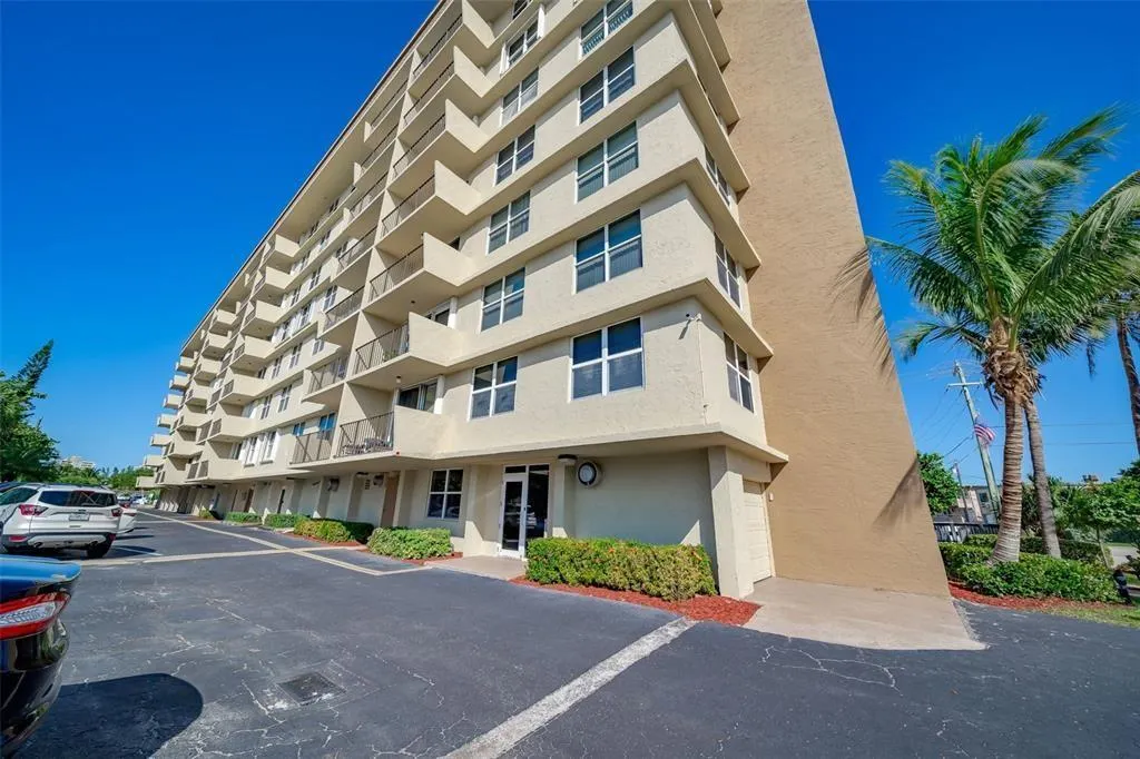 1009 N Ocean Blvd, #407
