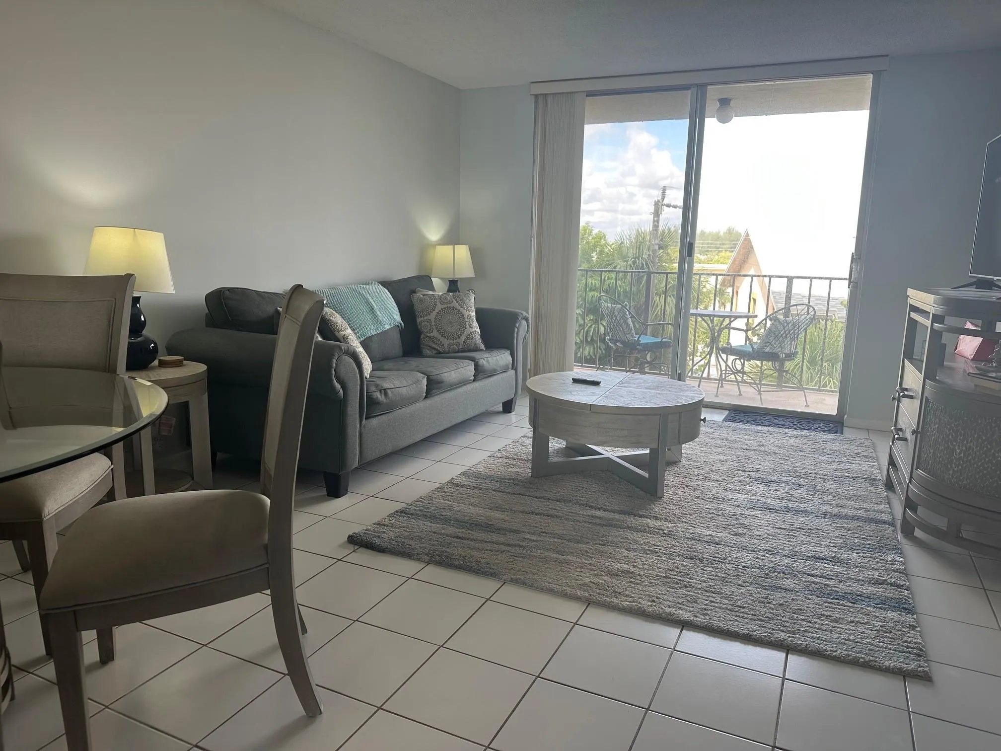 1009 N Ocean Blvd, #407