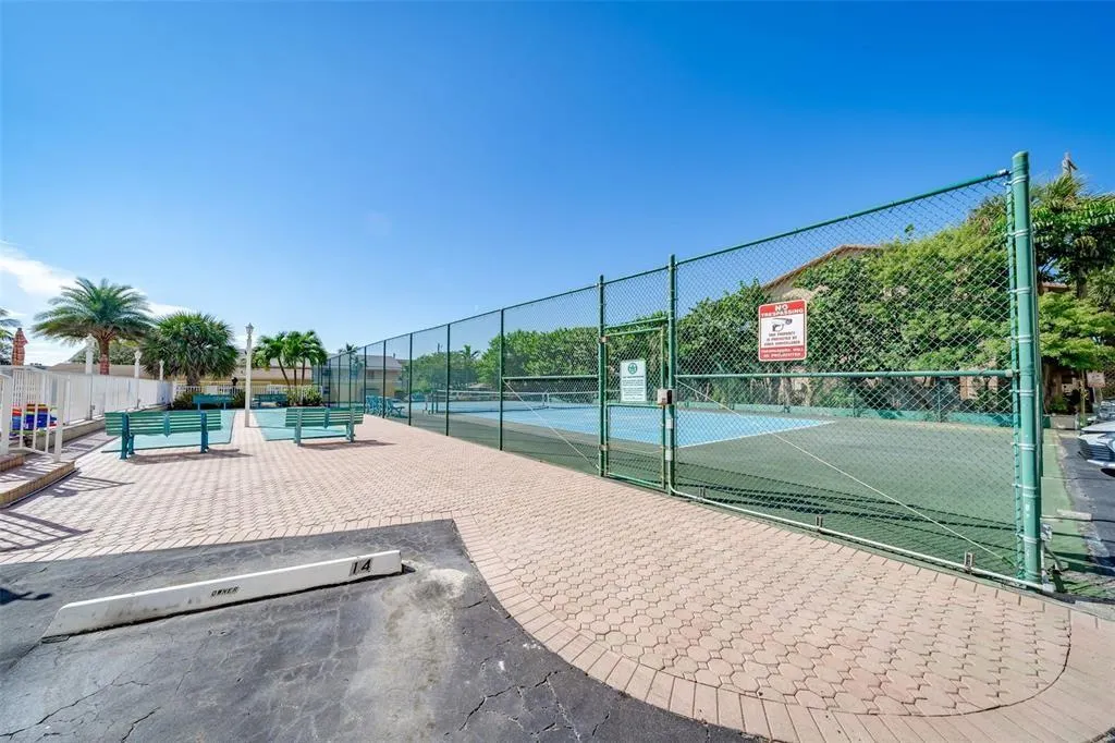 1009 N Ocean Blvd, #407