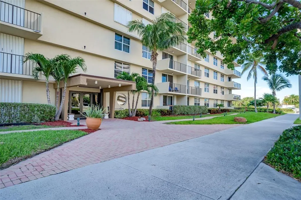 1009 N Ocean Blvd, #407