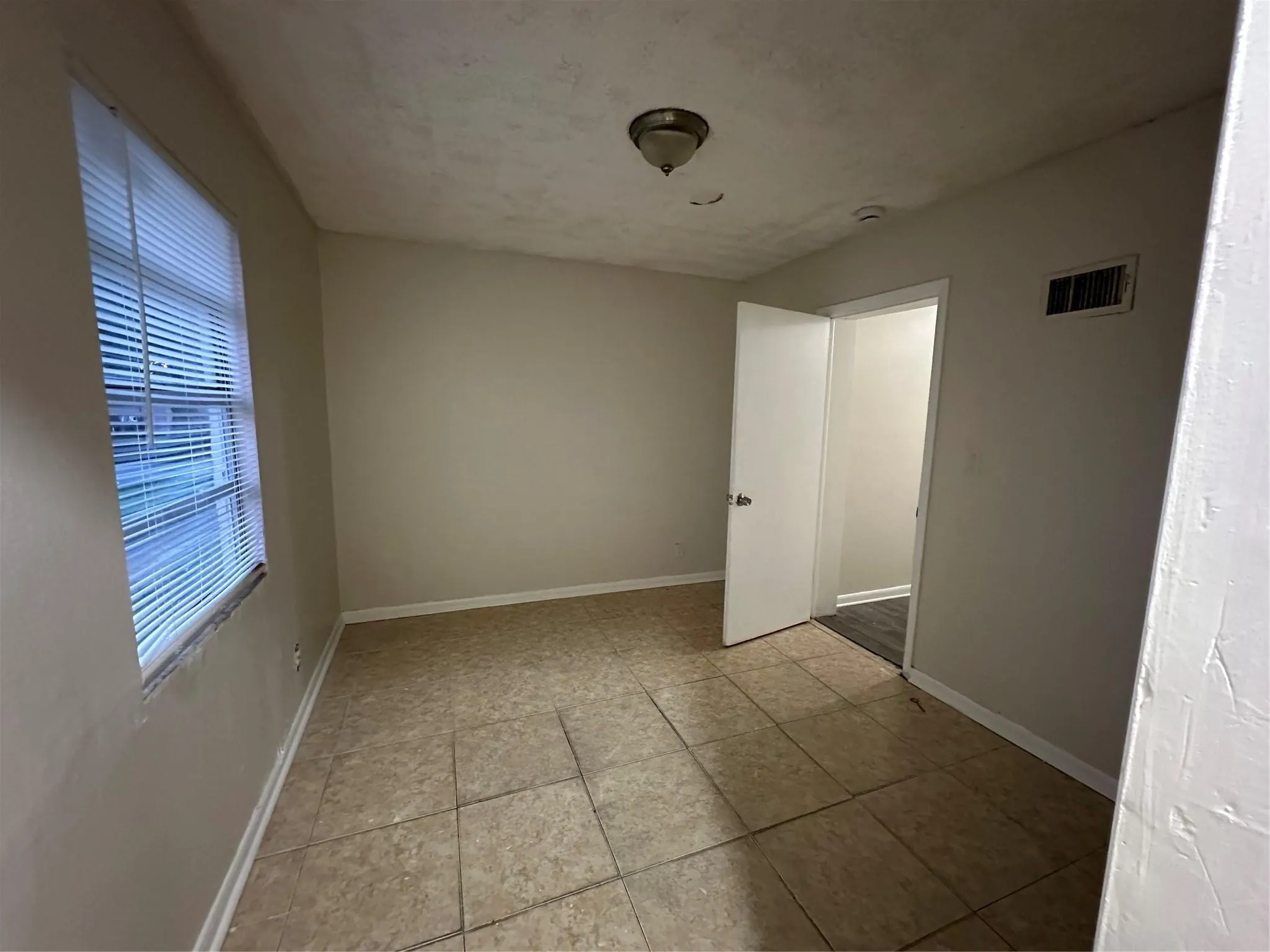 146 SW 12 AVE, #A