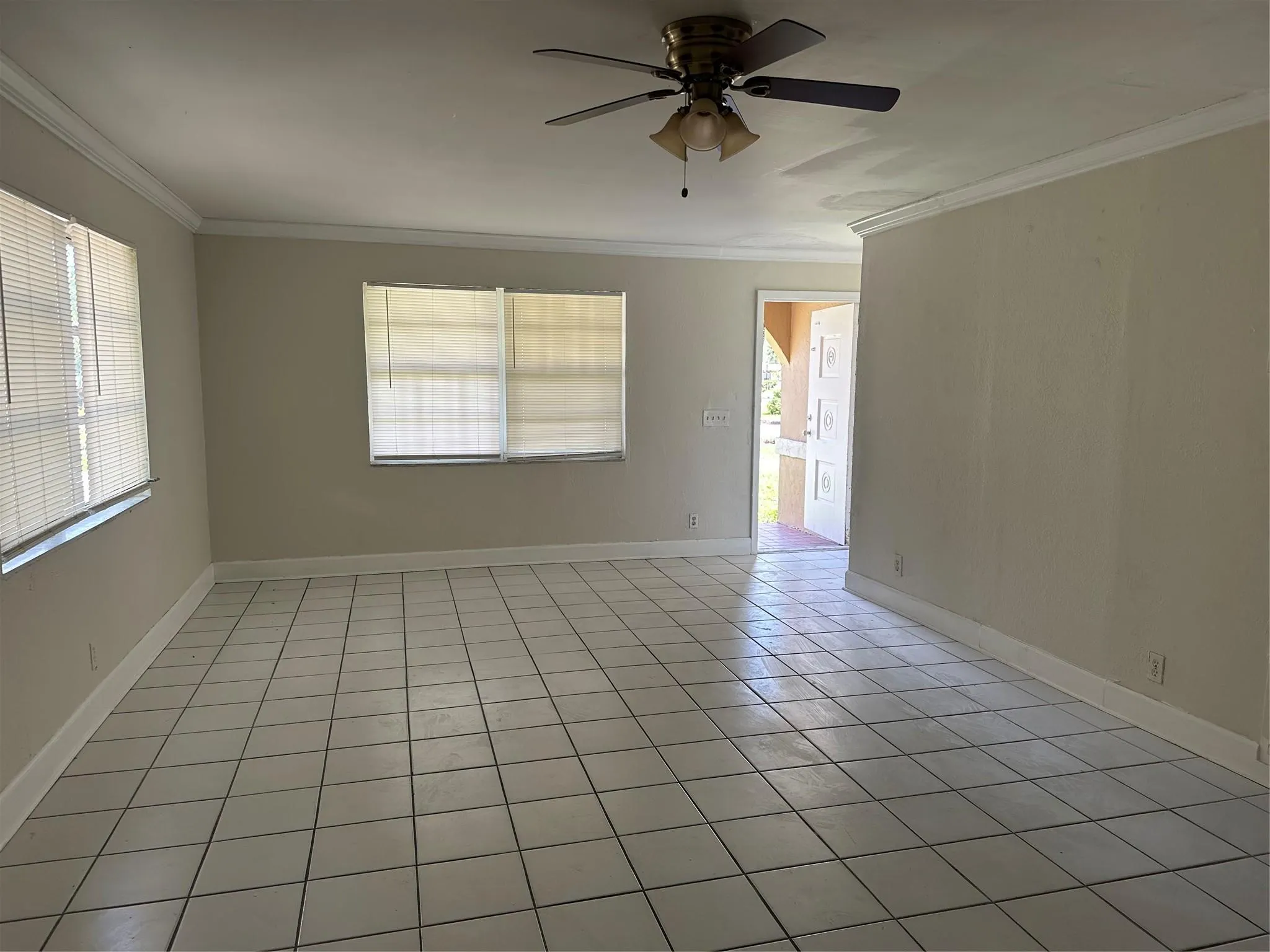 146 SW 12 AVE, #A