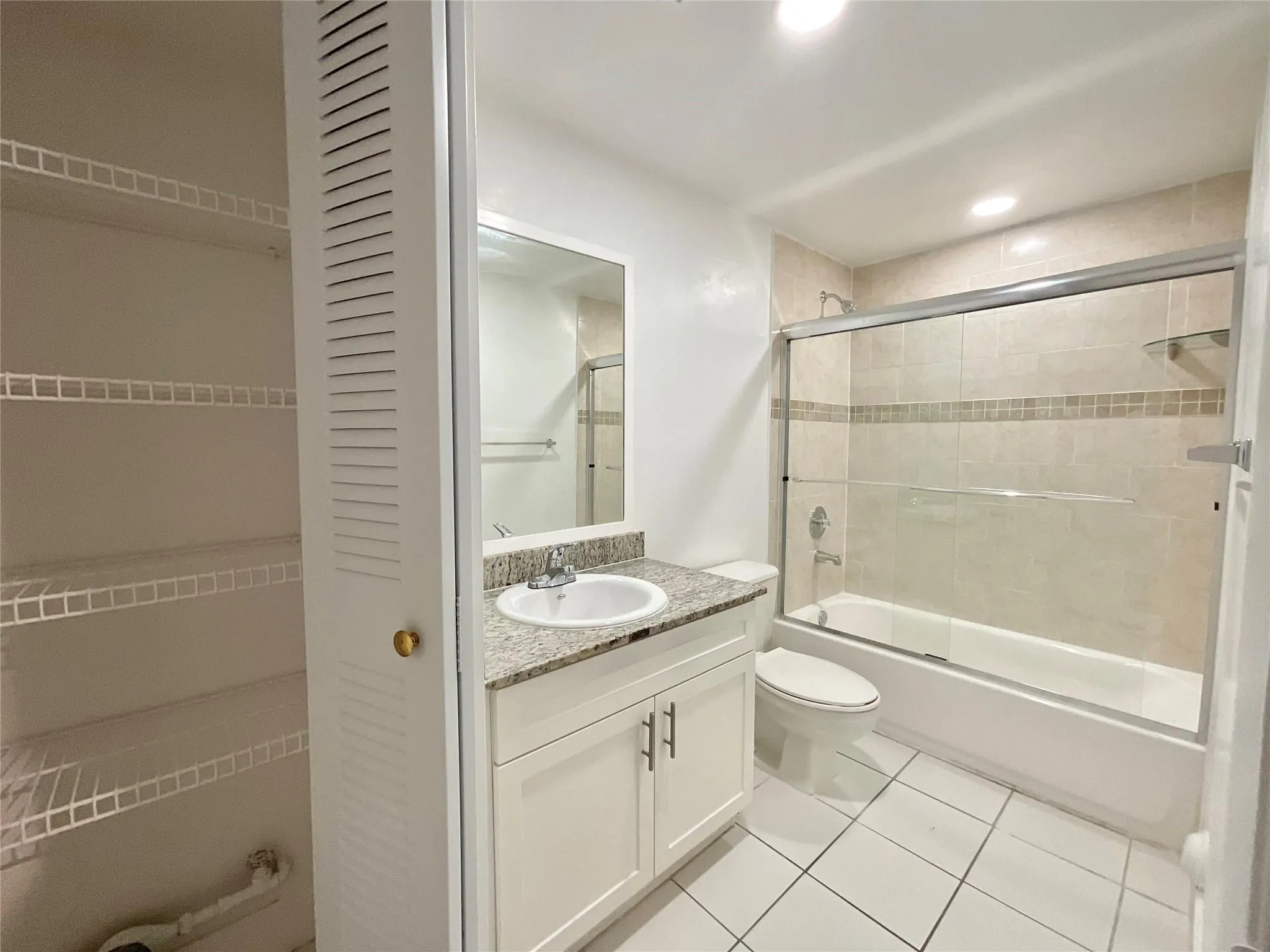 9517 Fontainebleau Blvd, #521-116