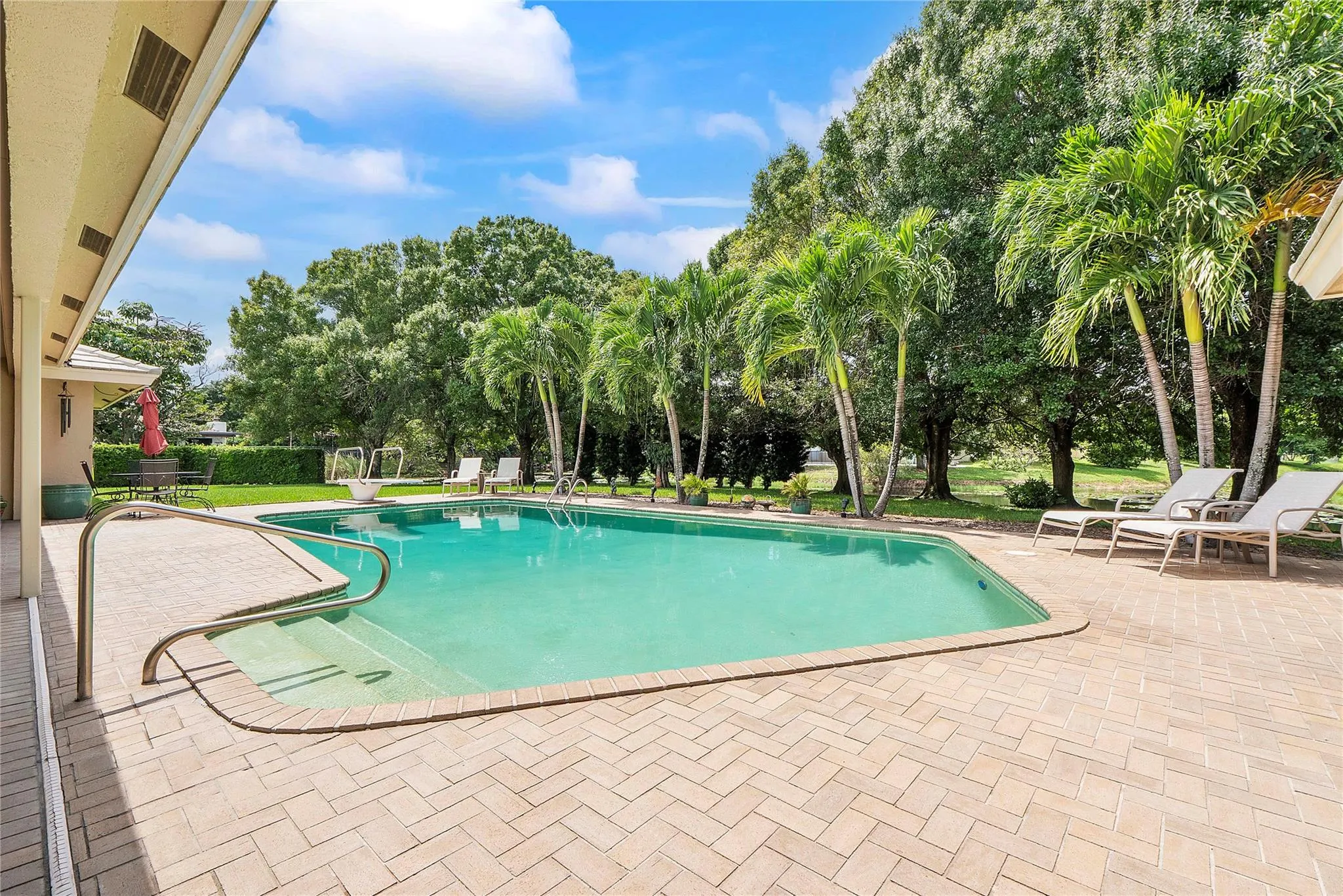 3663 NW 99th Ter