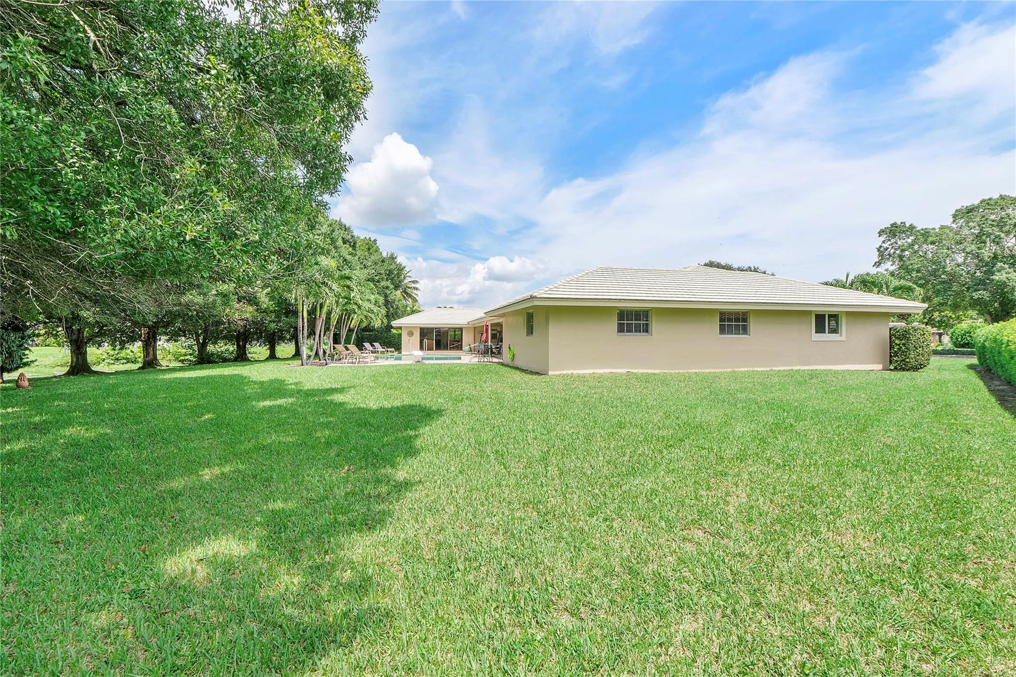 3663 NW 99th Ter