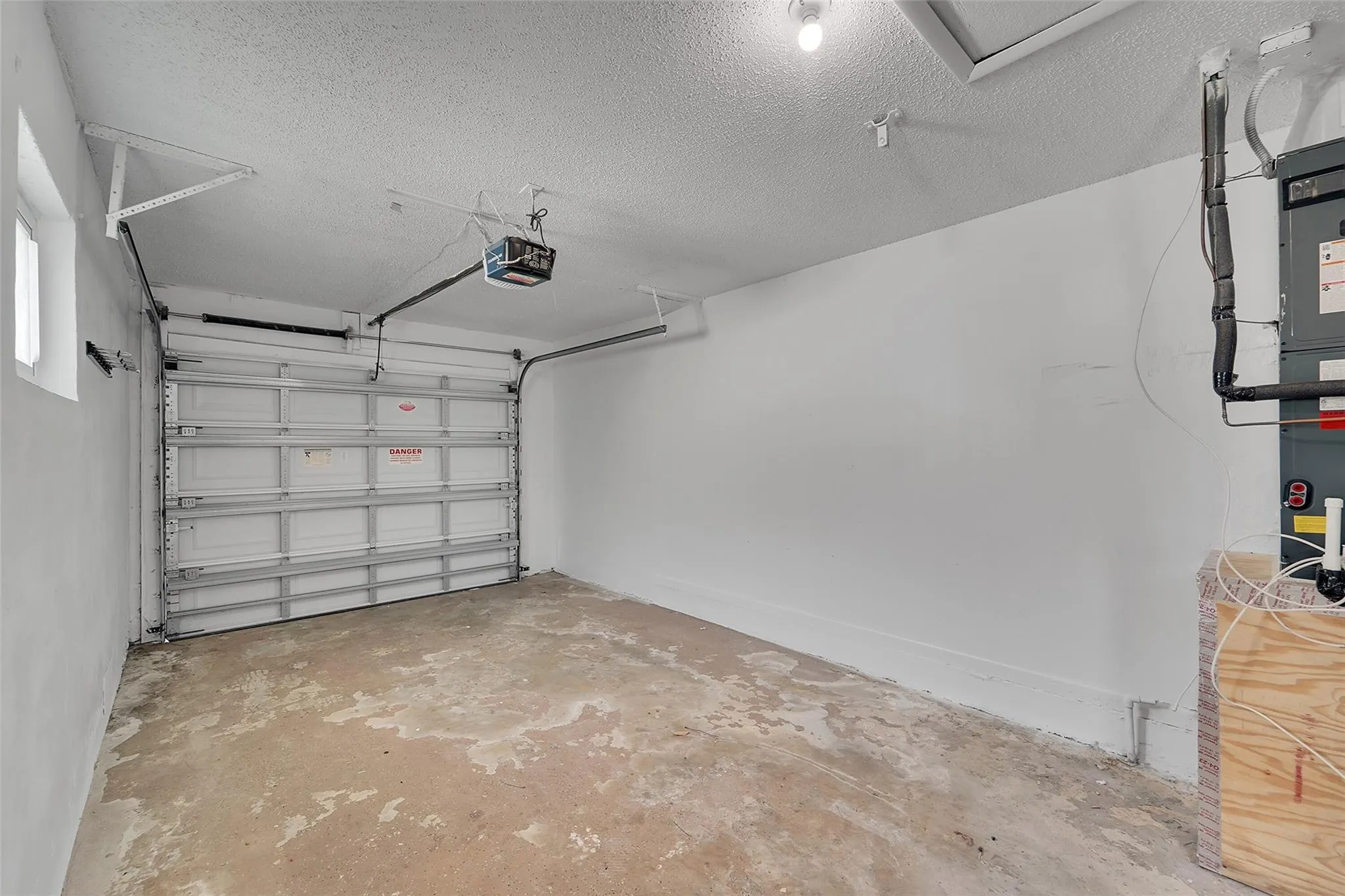 960 NW 49th St