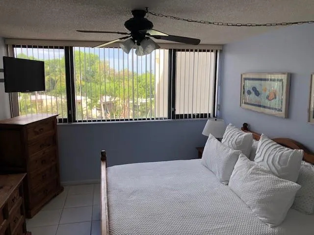104350 Overseas Hwy, #B-403