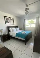 4652 Poinciana St, #2