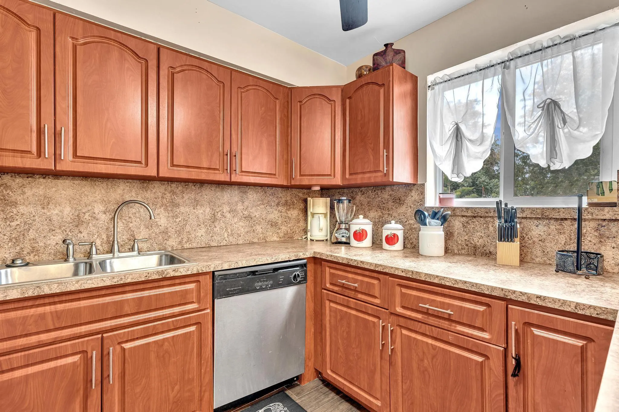 6280 NW 14th Pl