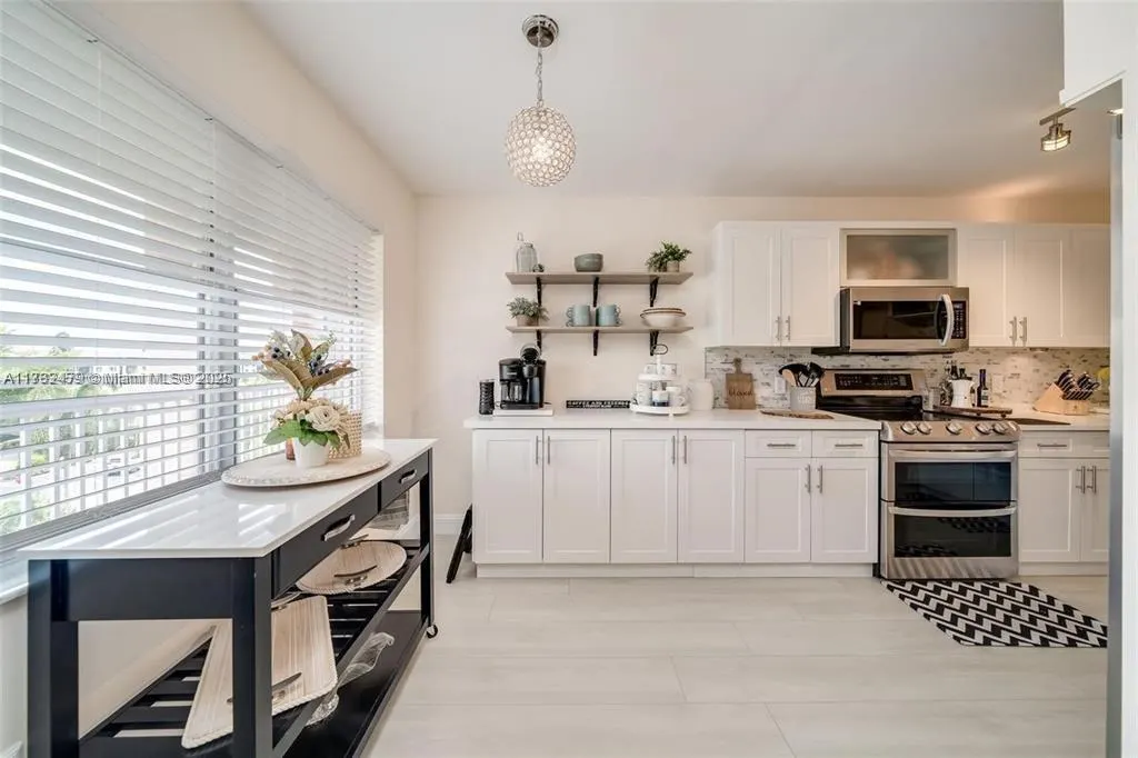 2560 NW 103rd Ave, #406