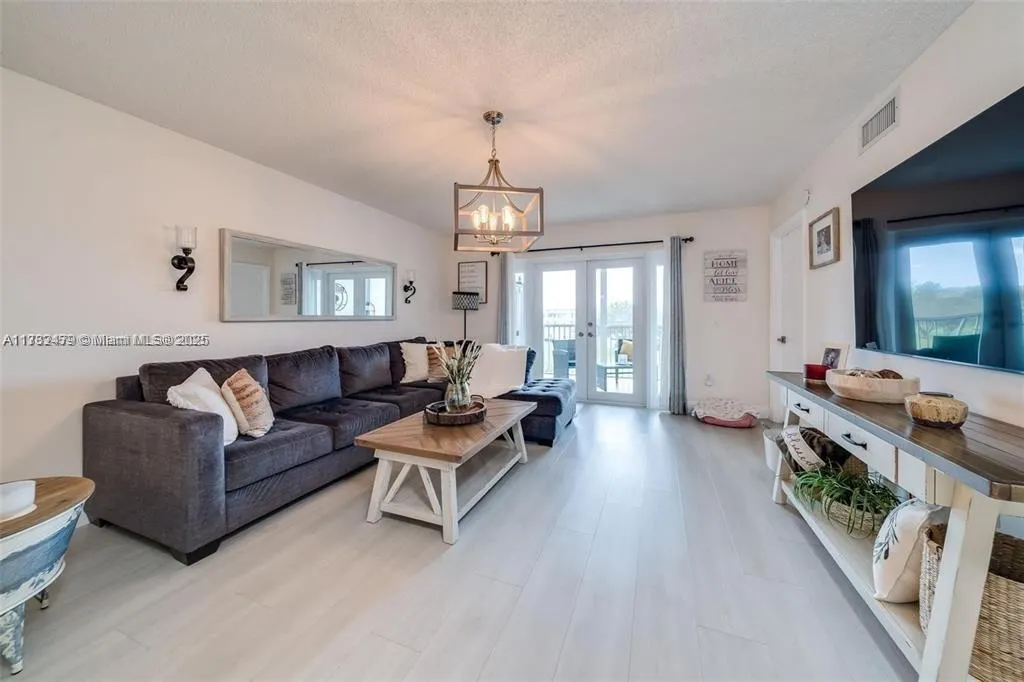 2560 NW 103rd Ave, #406