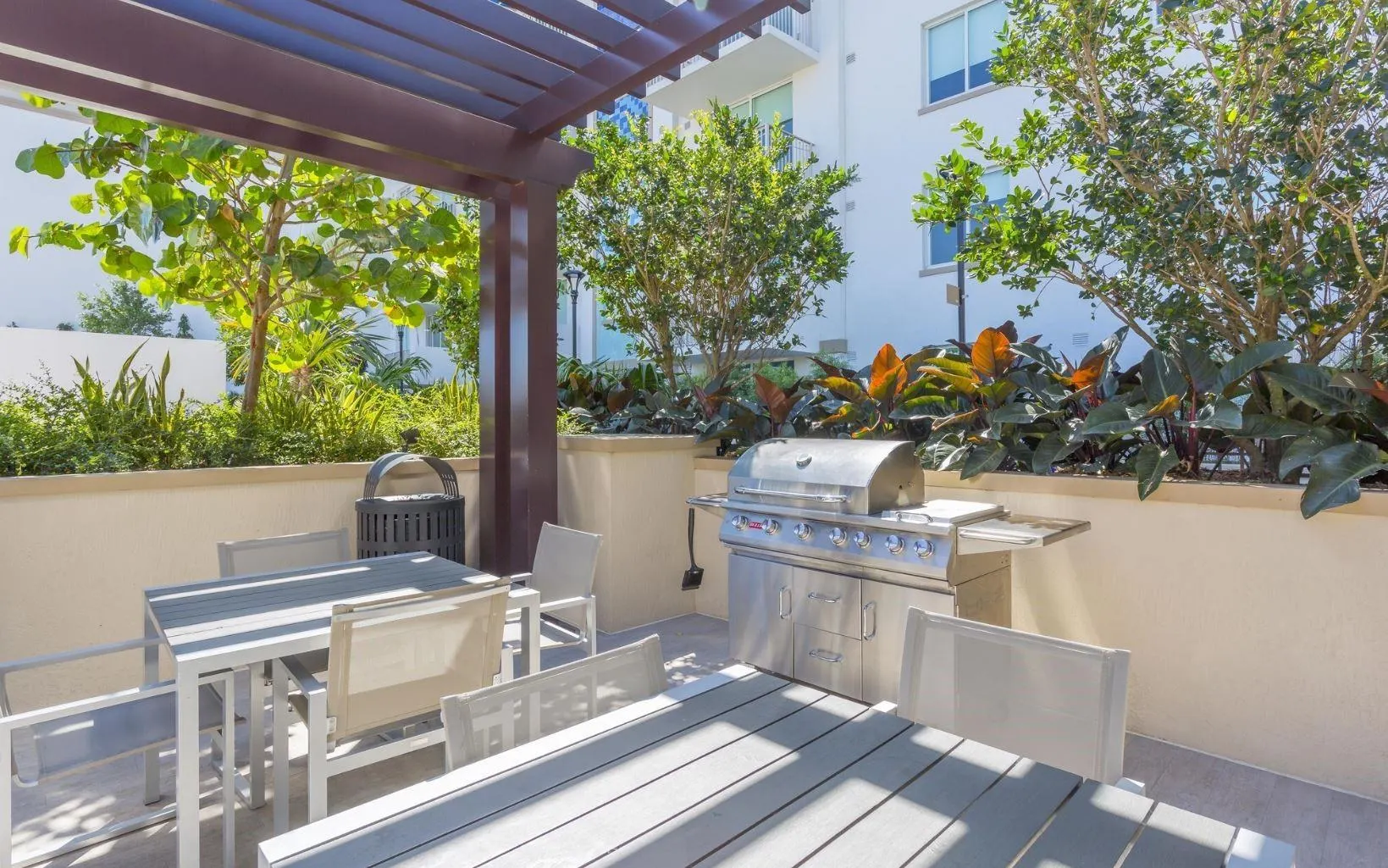 601 NE 39th St, #205